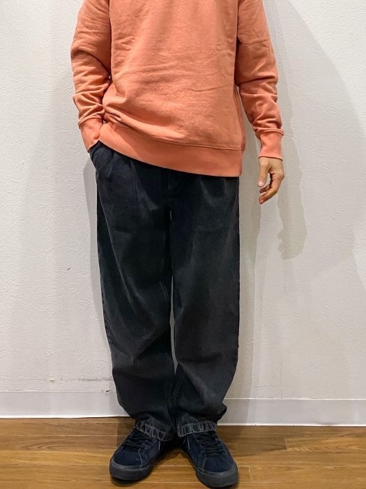 Polar Skate Co Grund Chinos Silver Black 착용 스타일