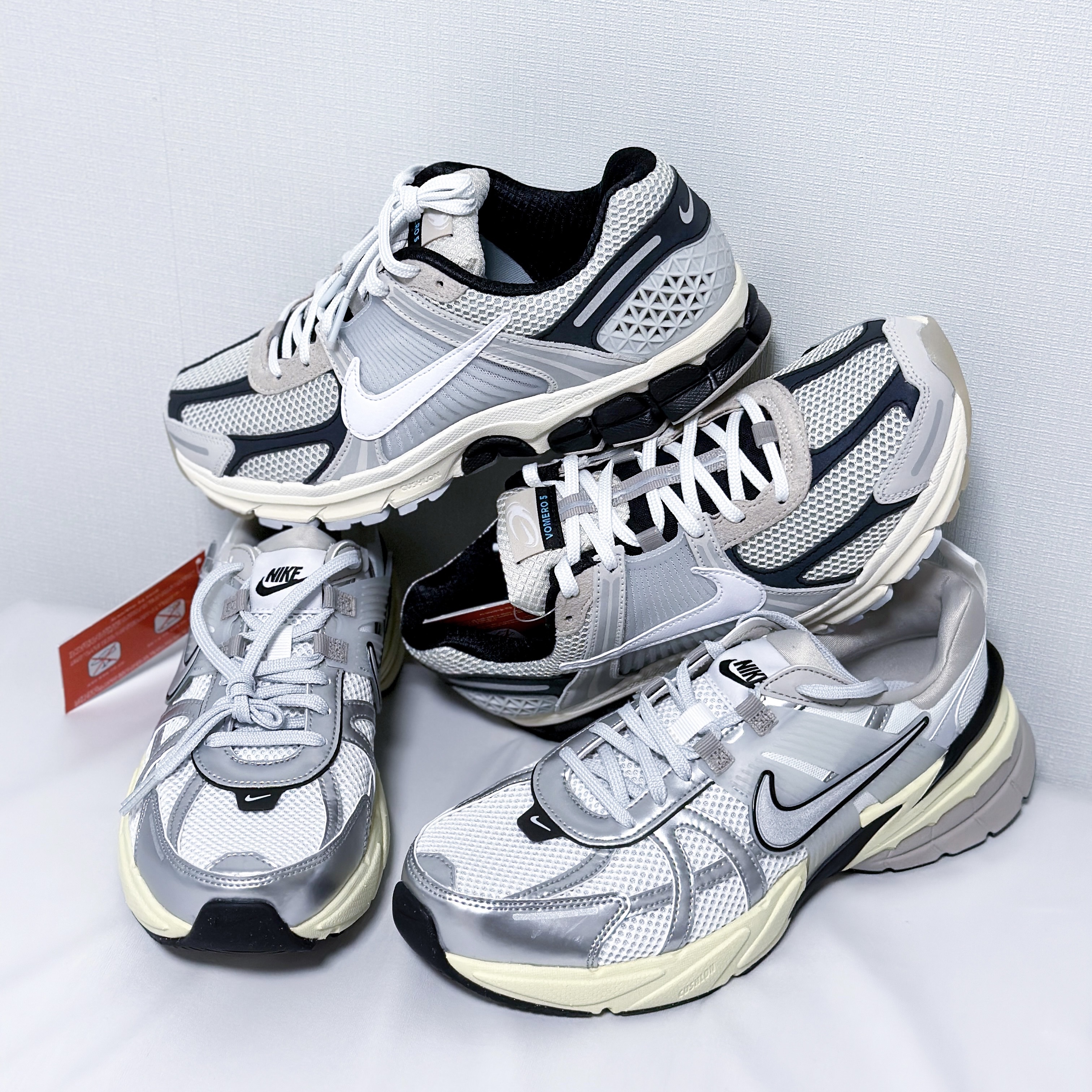 Nike Zoom Vomero 5 Light Bone and Black, Nike V2K Run Summit White Metallic Silver 착용 스타일