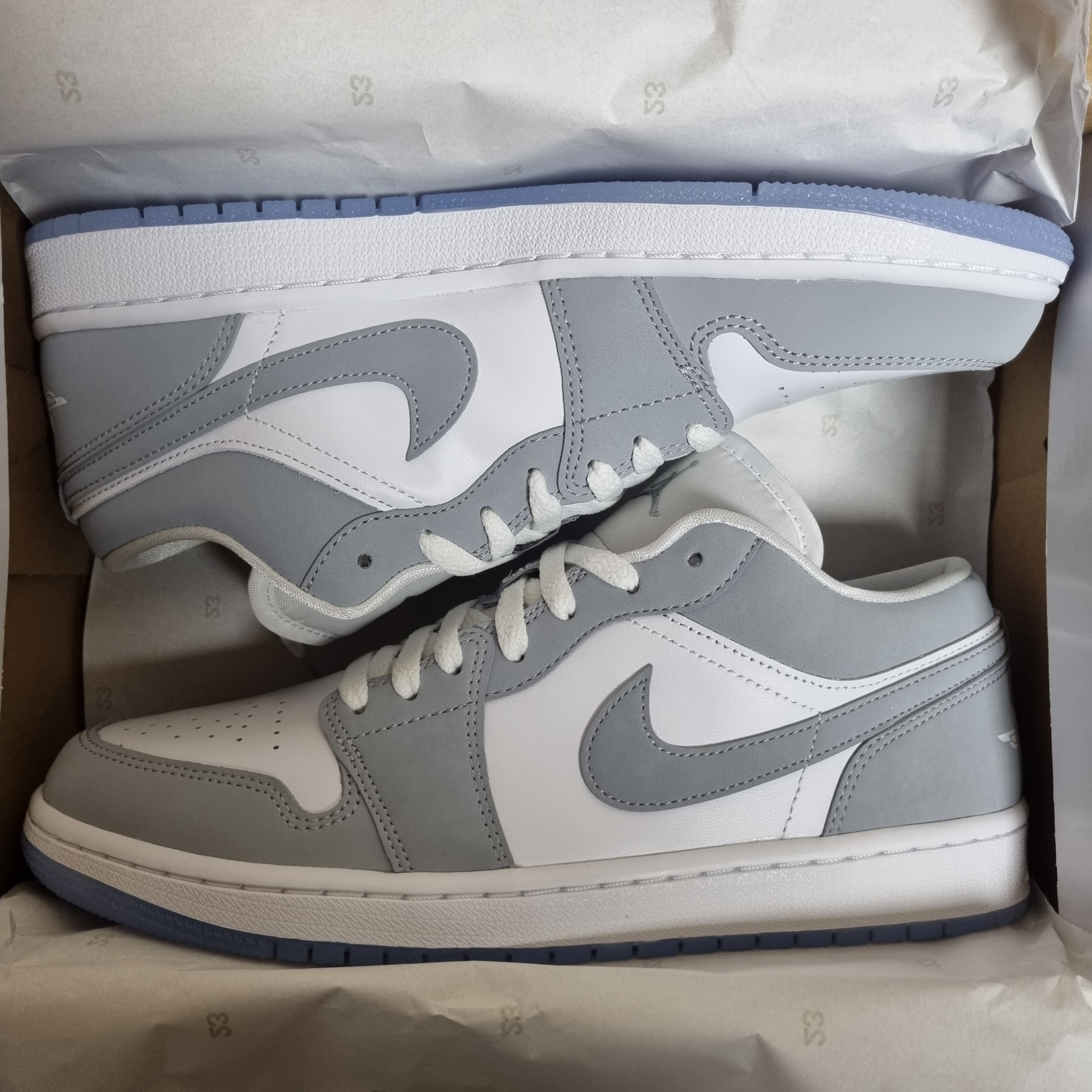 (W) Jordan 1 Low White Wolf Grey 착용 스타일