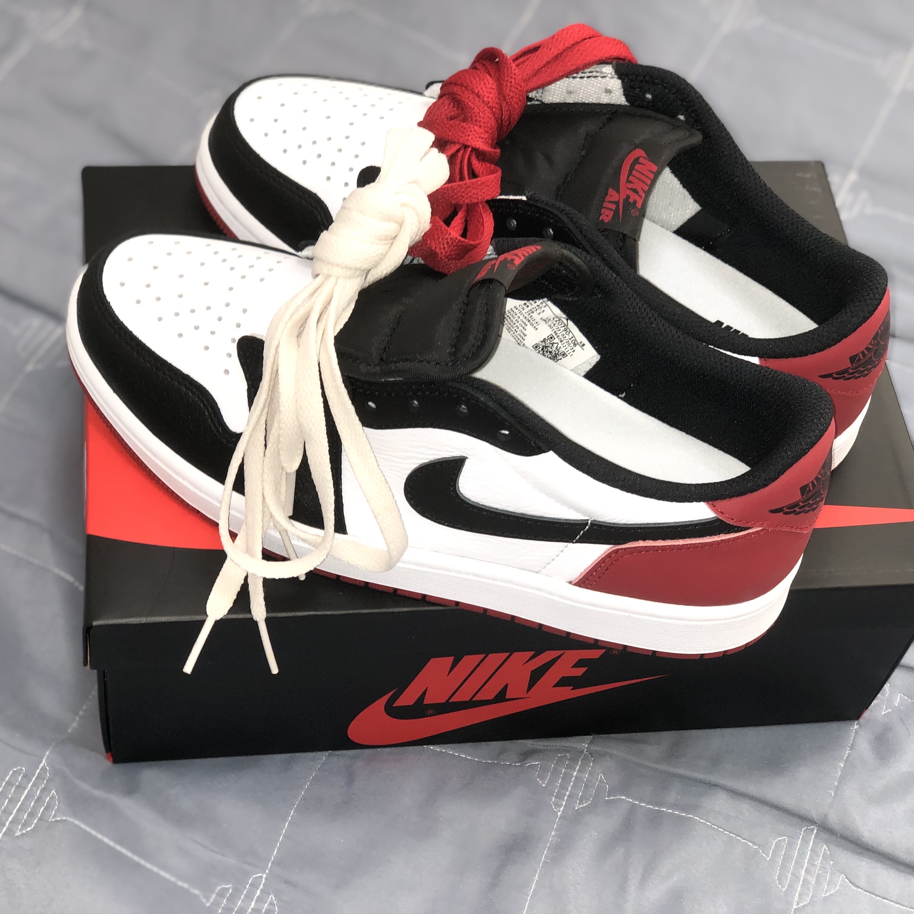 Jordan 1 Retro Low OG Black Toe 착용 스타일 - 3