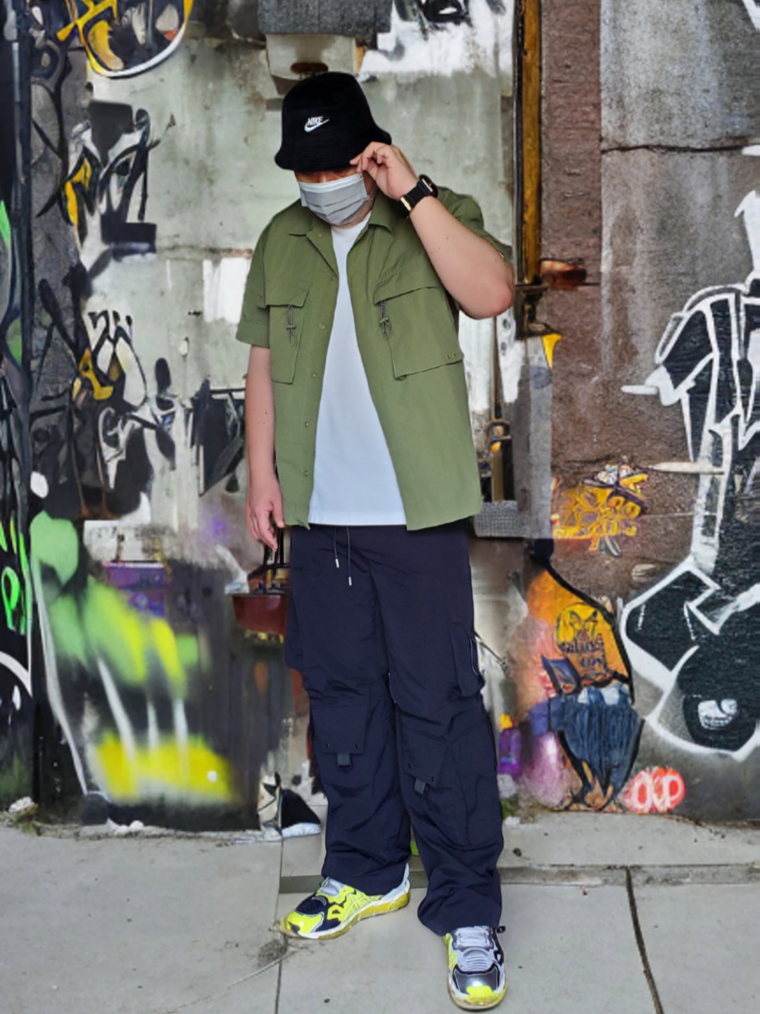 Asics x GmbH Gel-Quantum 360 6 Pure Silver Sour Yuzu, Nike Futura Washed Bucket Hat Black 착용 스타일