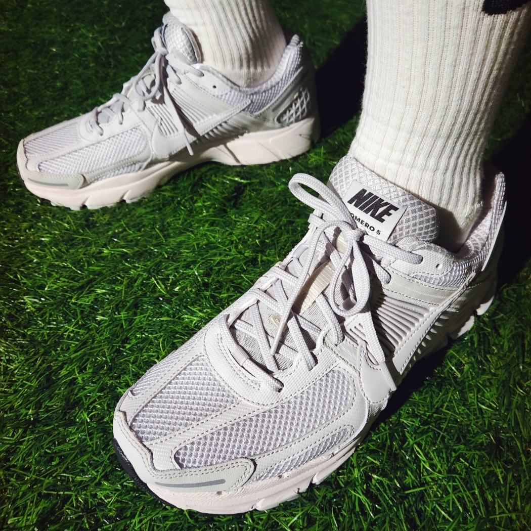 Nike Zoom Vomero 5 SP Vast Grey 2023 착용 스타일 - 5