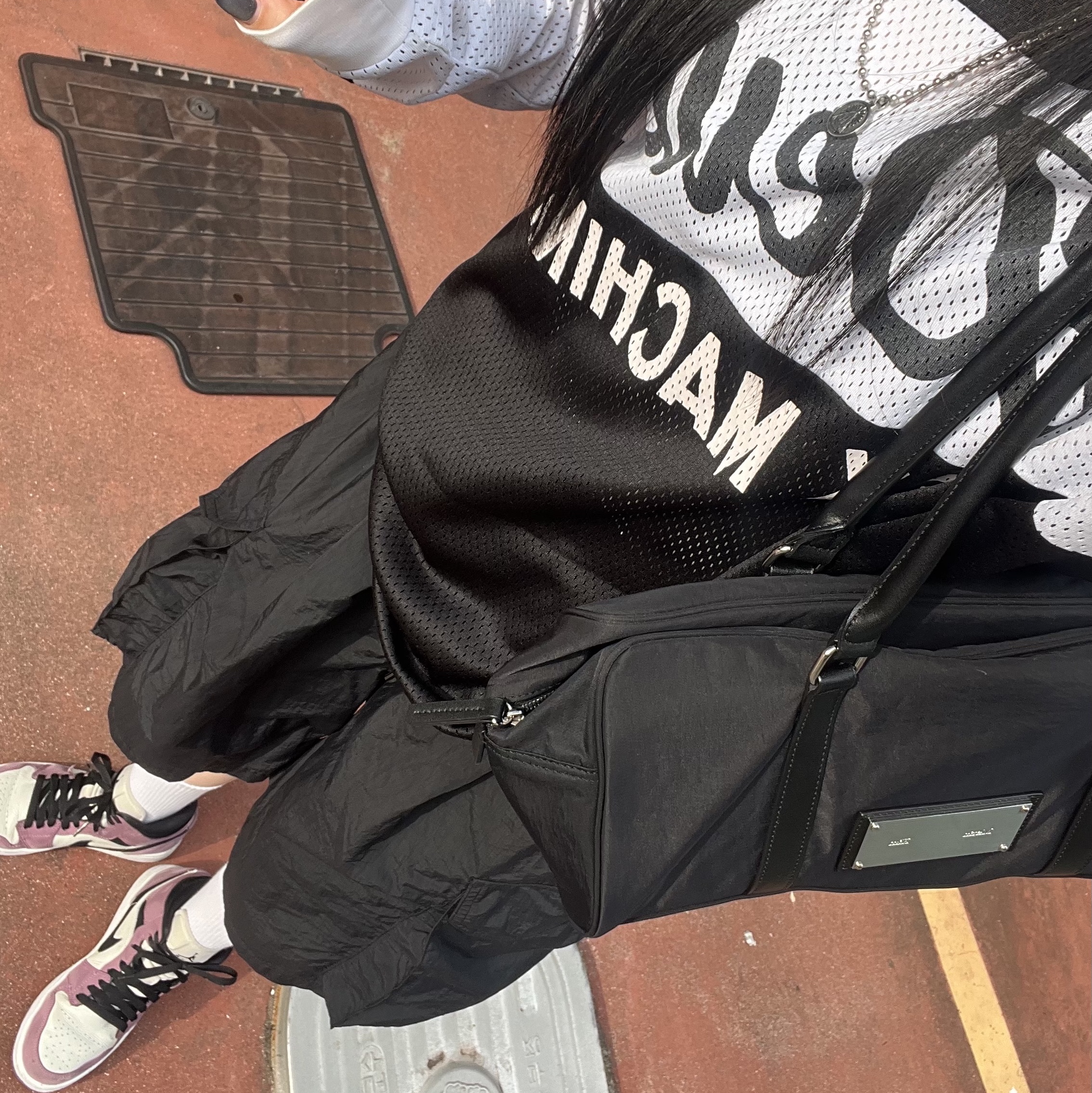 (W) Jordan 1 Mid SE Light Mulberry 착용 스타일 - 1