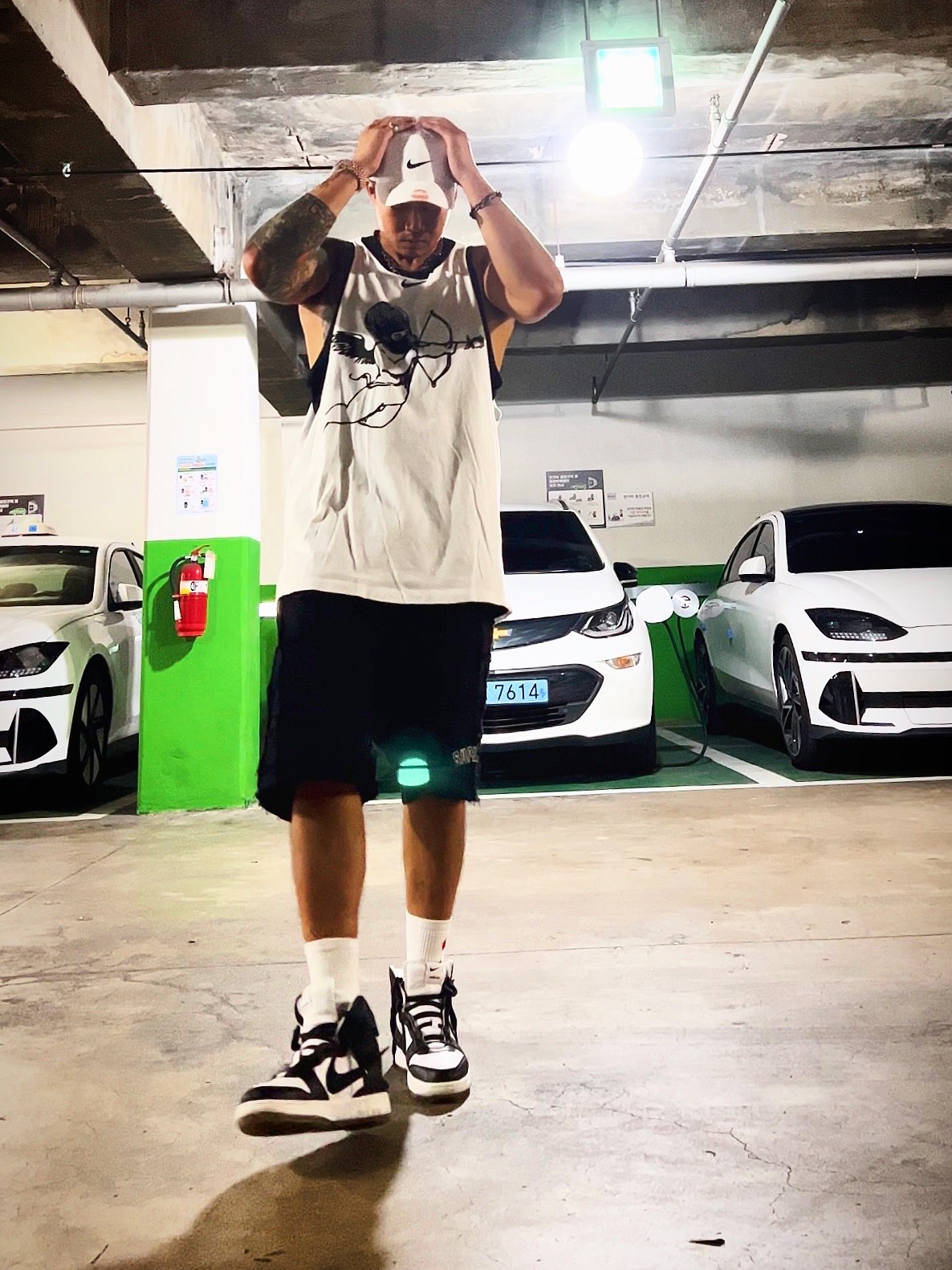 Nike x Drake Certified Lover Boy Hat White, Supreme Reverse Patchwork Sweatshorts Black - 22SS 착용 스타일 - 2