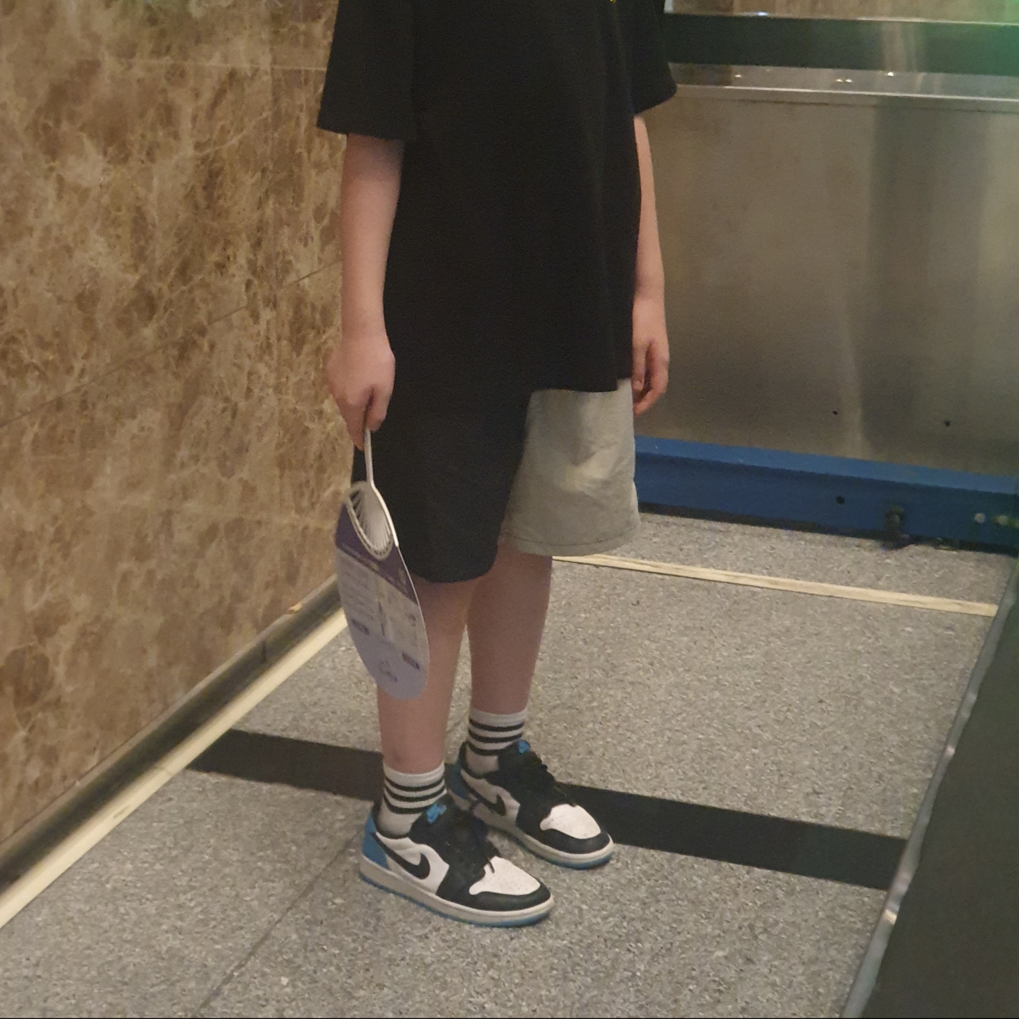 (W) Jordan 1 Retro Low OG Black and Dark Powder Blue 착용 스타일