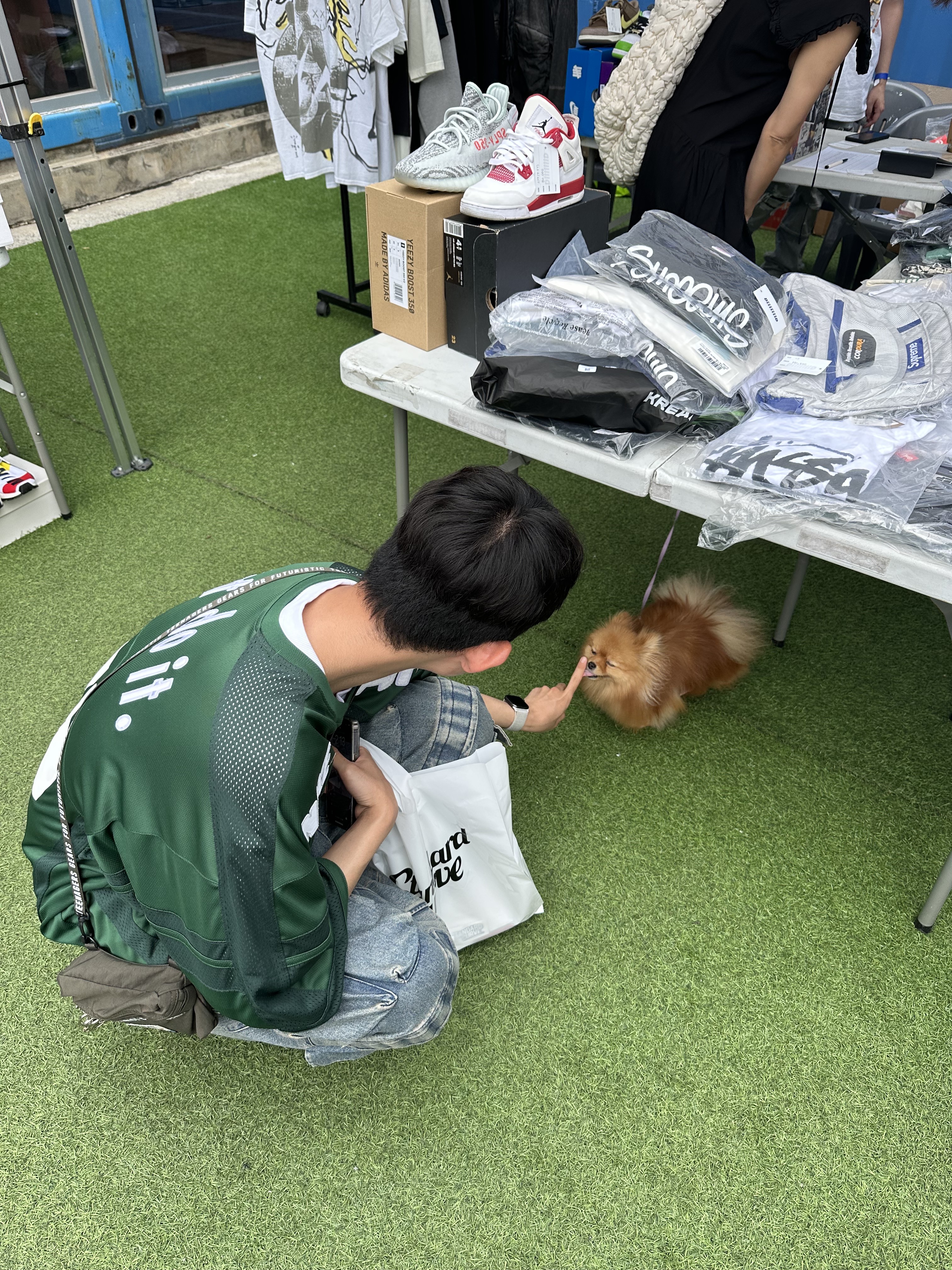 Nike x Cactus Plant Flea Market S/S Jersey Green - US/EU, Reebok Club C 85 White Green 착용 스타일 - 2