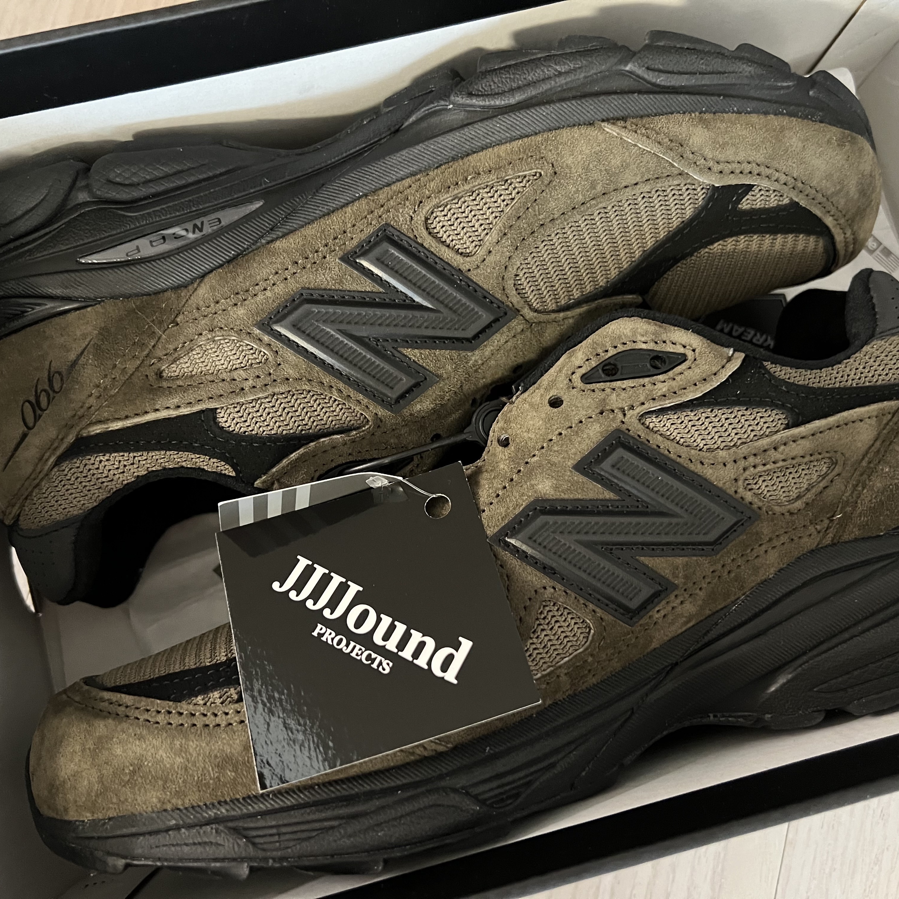 New Balance x JJJJound 990v3 Brown Black 착용 스타일