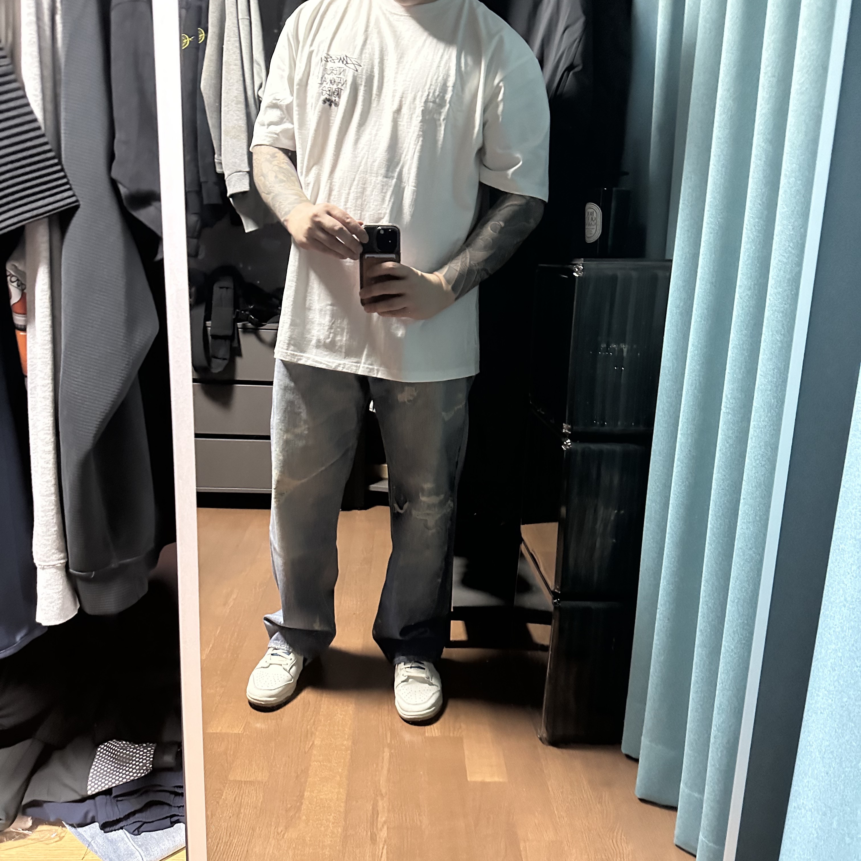 Stussy Tribe Stack T-Shirt White, Our Legacy Third Cut Digital Denim Print 착용 스타일 - 3