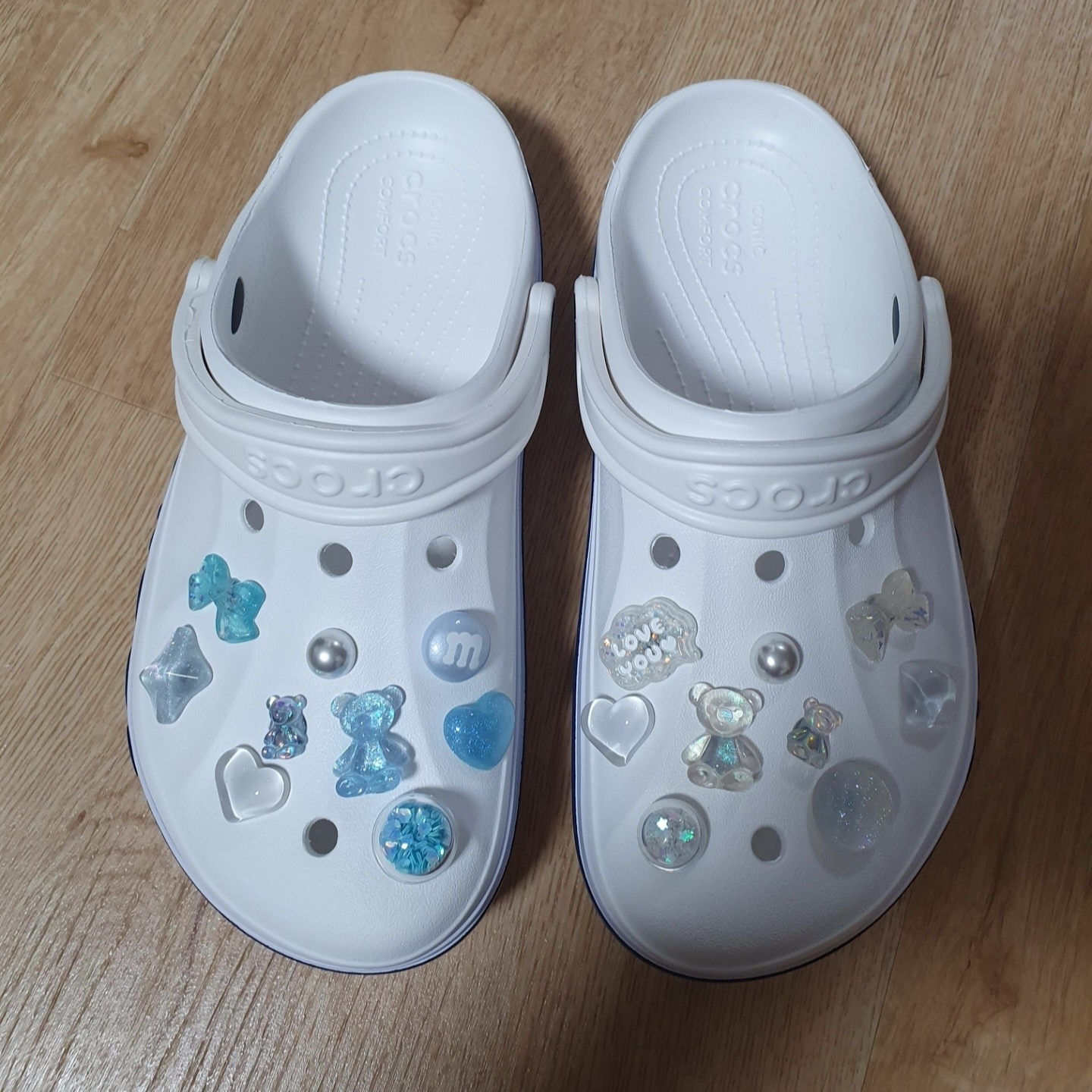 Crocs Bayaband Clog White Navy 착용 스타일