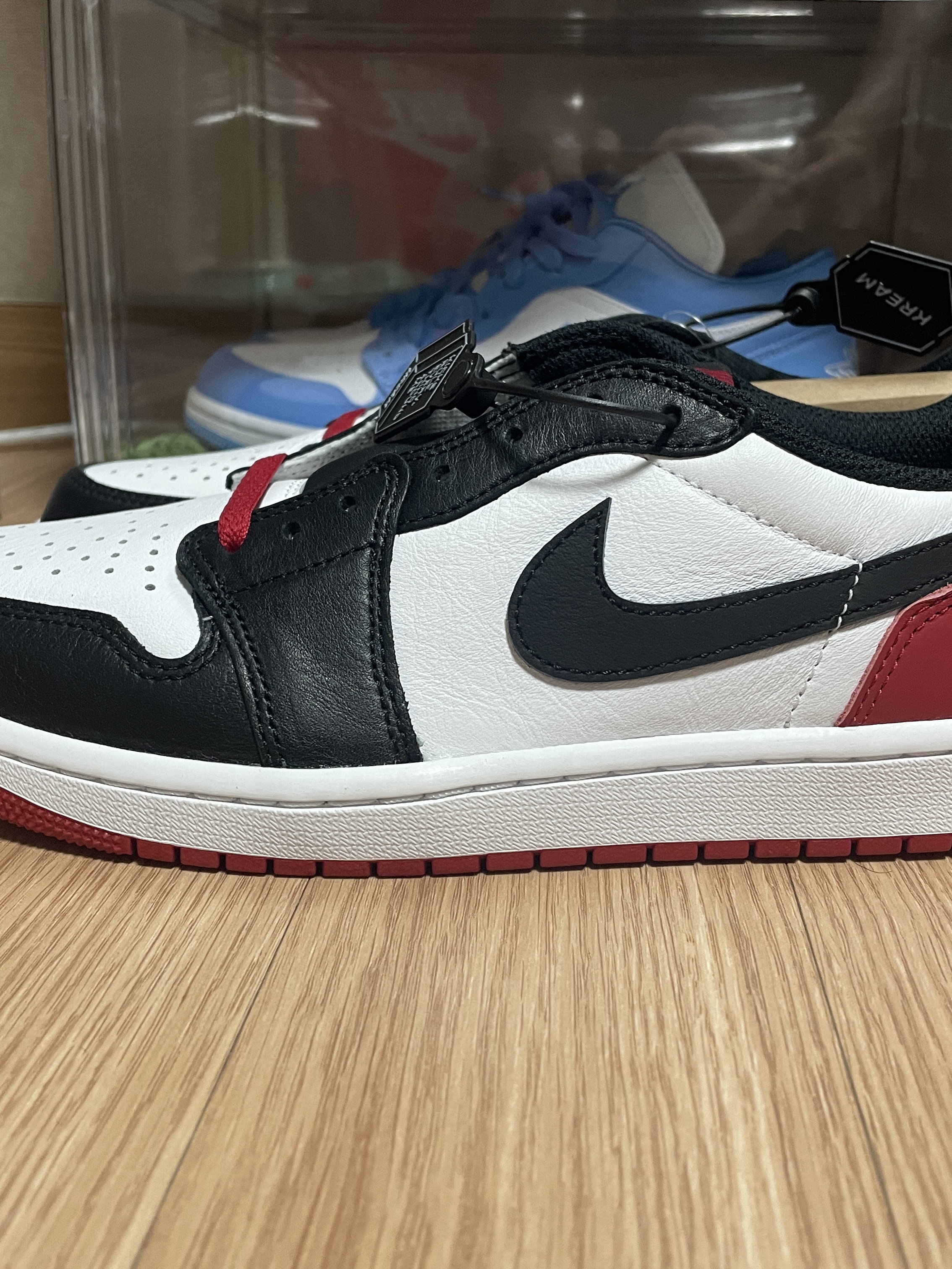 Jordan 1 Low OG Neutral Grey, Jordan 1 Retro Low OG Black Cement 착용 스타일 - 2