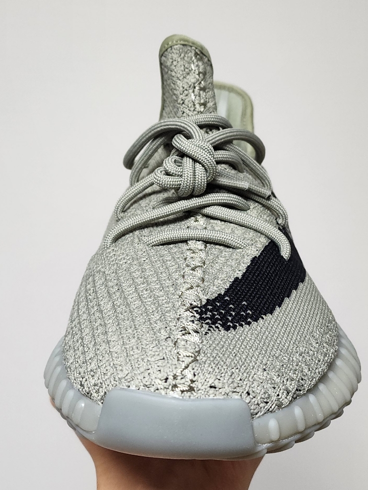 Adidas Yeezy Boost 350 V2 Granite Core Black 착용 스타일