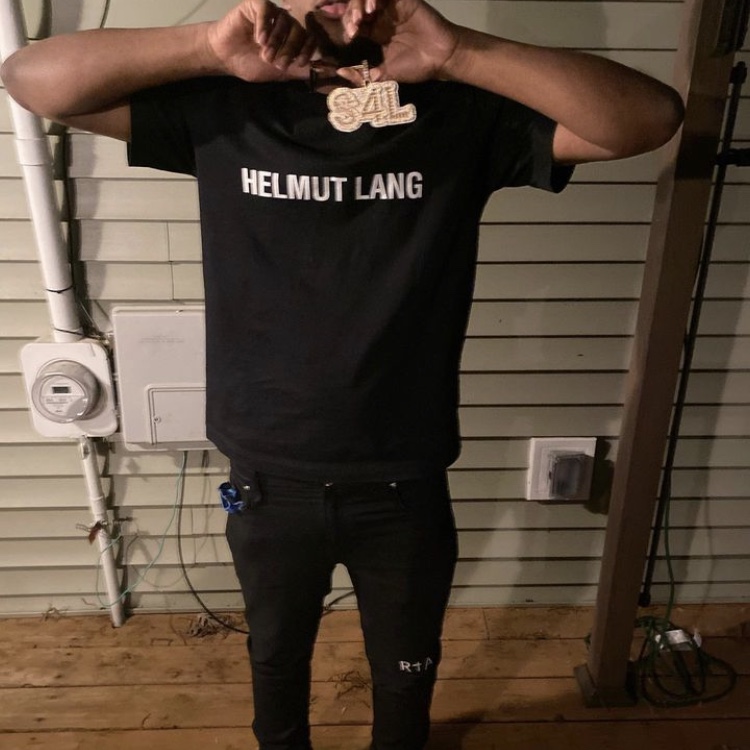 Helmut Lang Core Logo T-Shirt Black 착용 스타일