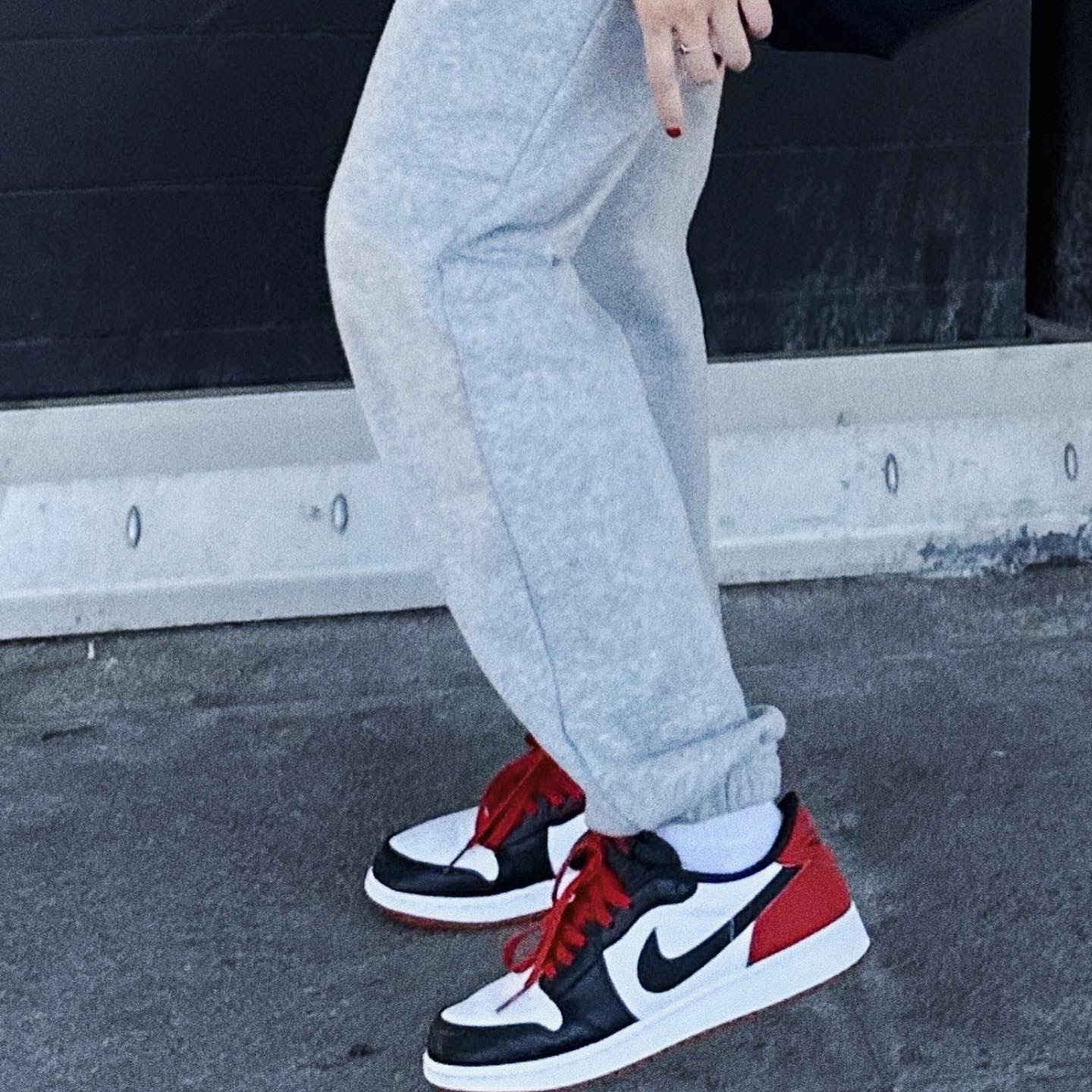 (GS) Jordan 1 Retro Low OG Black Toe 착용 스타일