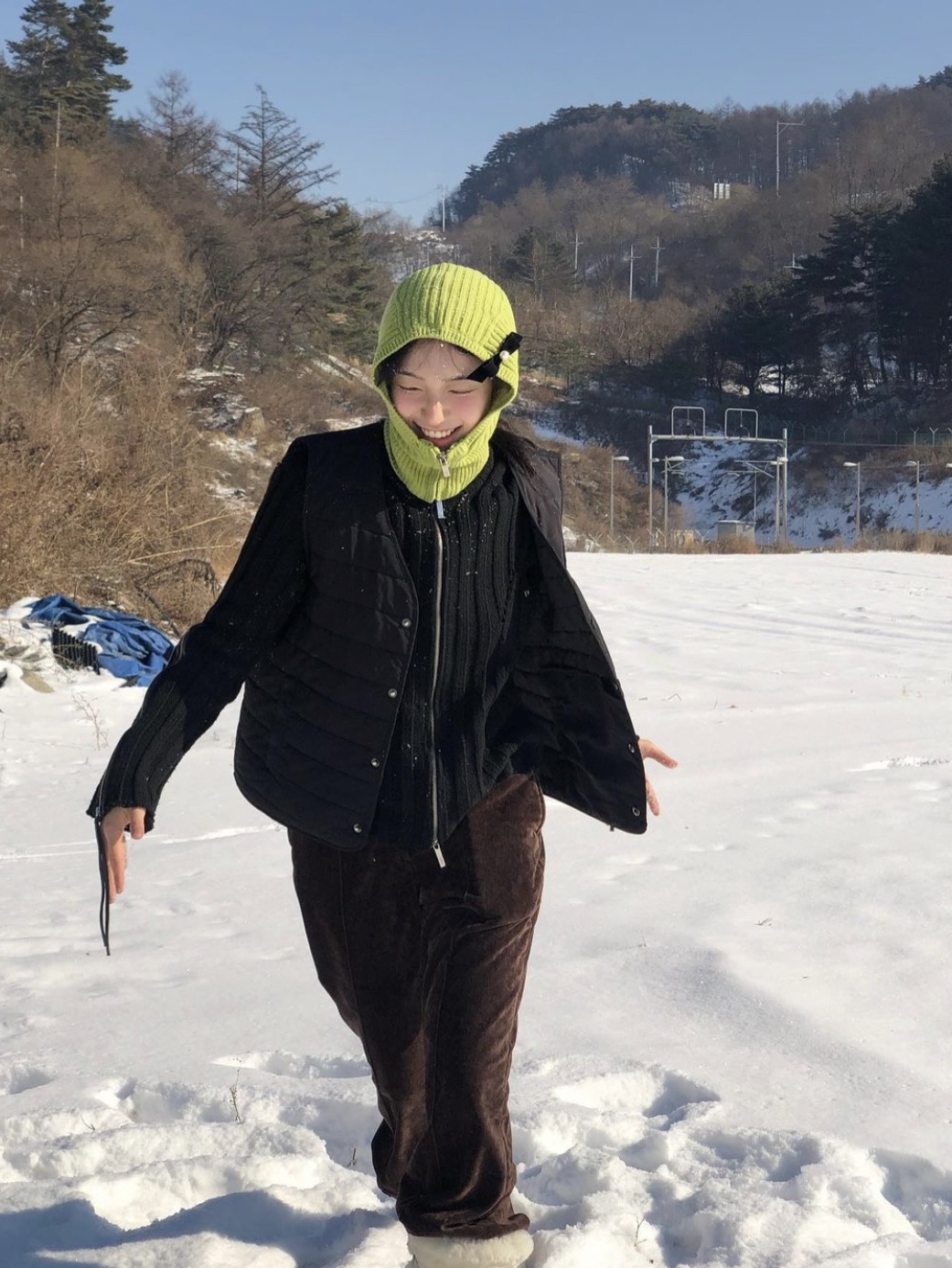 (W) Open Yy Zip Up Balaclava Light Green 착용 스타일