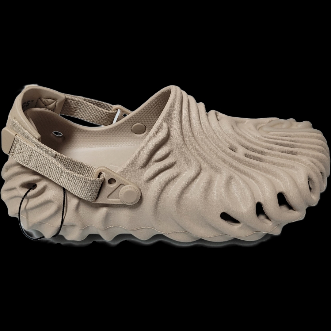 Crocs x Salehe Bembury Pollex Clog Horchata 착용 스타일