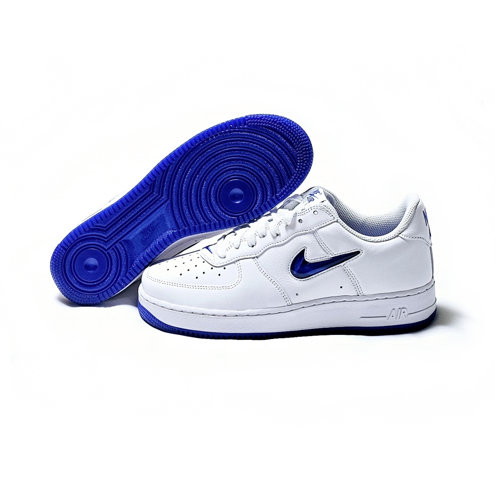 Nike Air Force 1 Low Color of The Month White Hyper Royal 착용 스타일