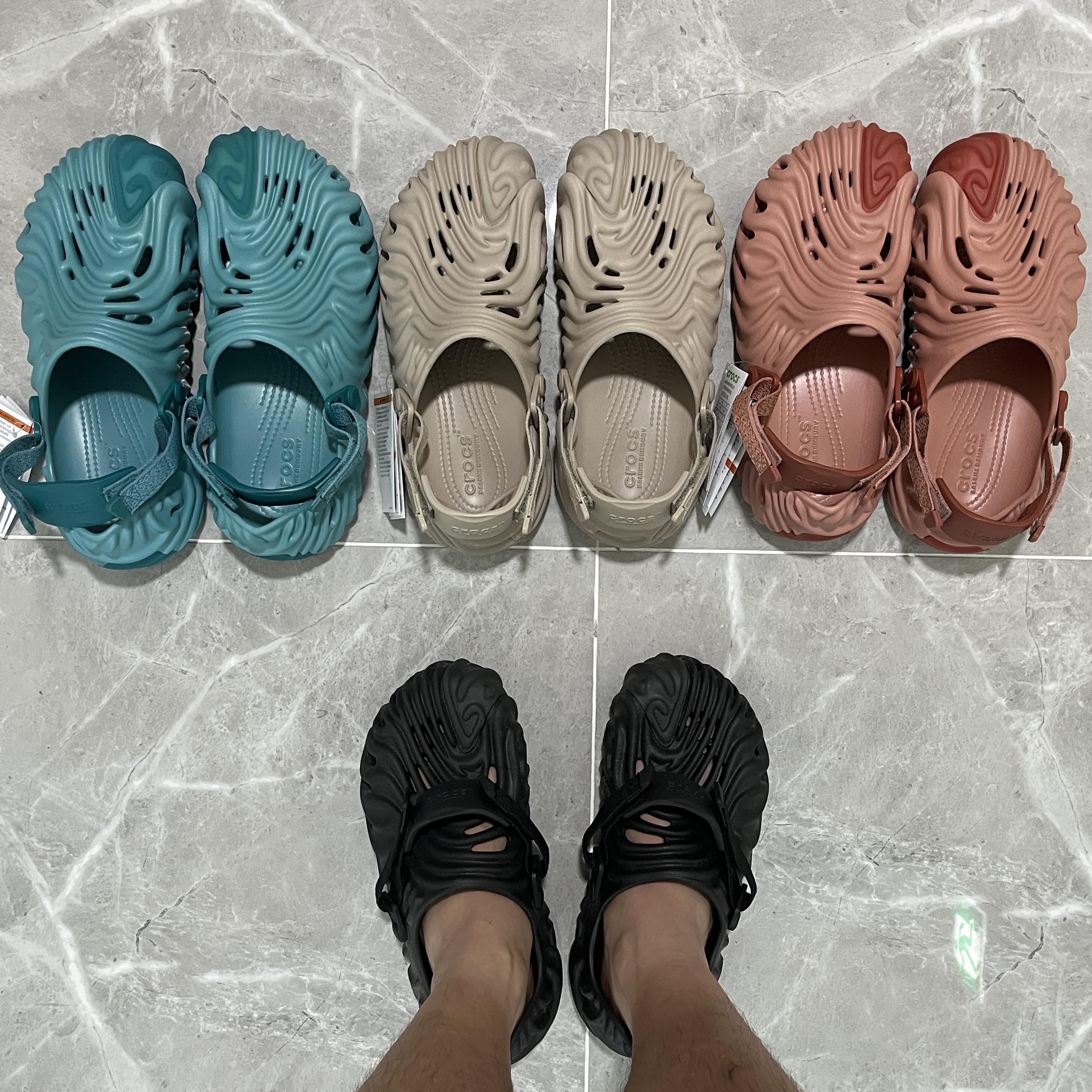 Crocs x Salehe Bembury Pollex Clog Horchata, Crocs x Salehe Bembury Pollex Clog Kuwata 착용 스타일