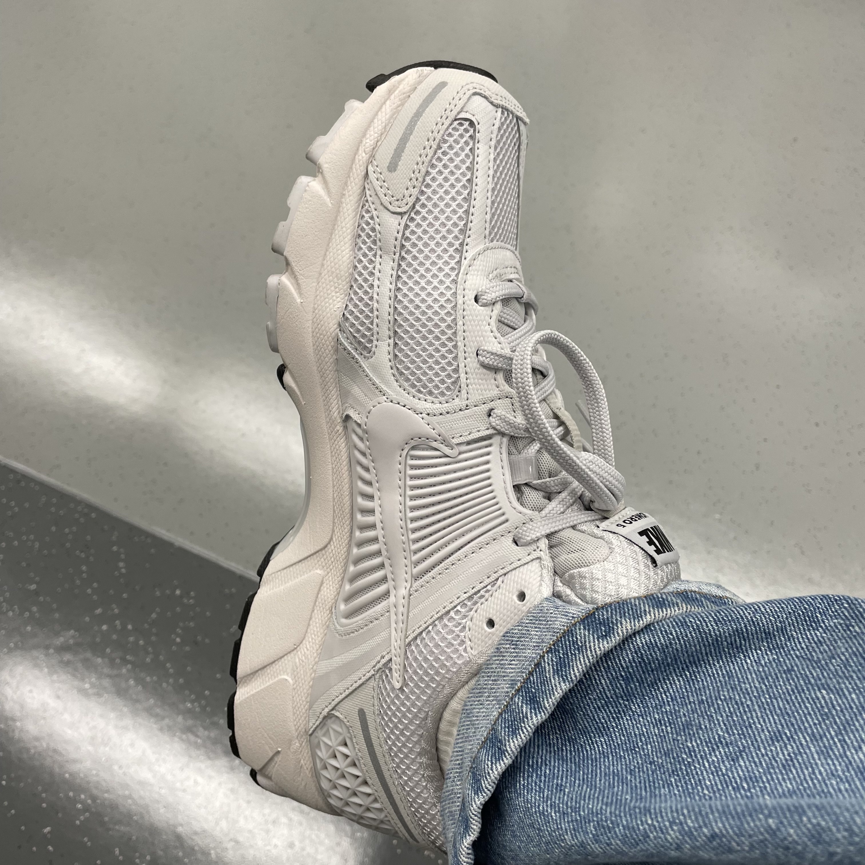 Nike Zoom Vomero 5 SP Vast Grey 2023 착용 스타일