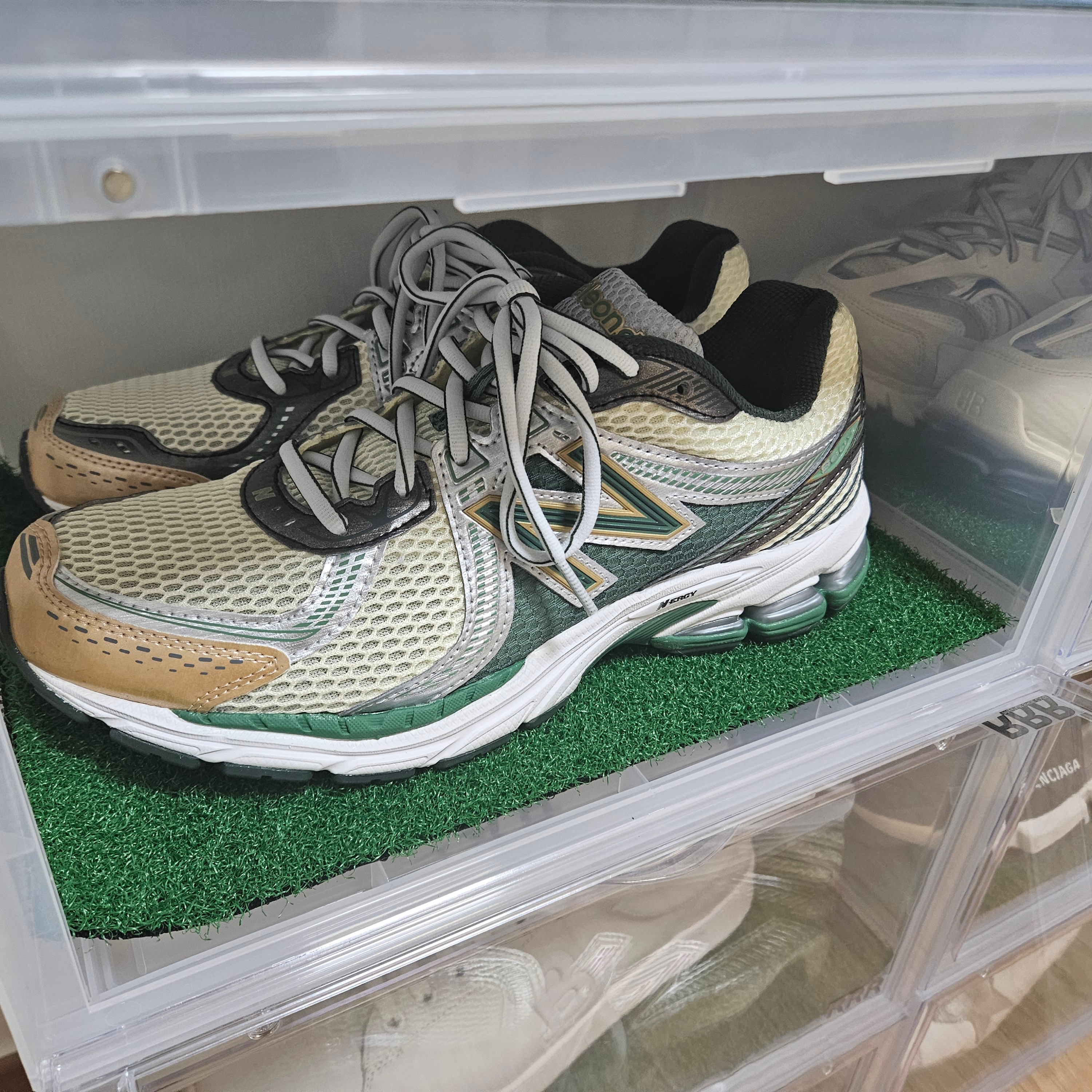 New Balance x Aime Leon Dore 860v2 Green 착용 스타일