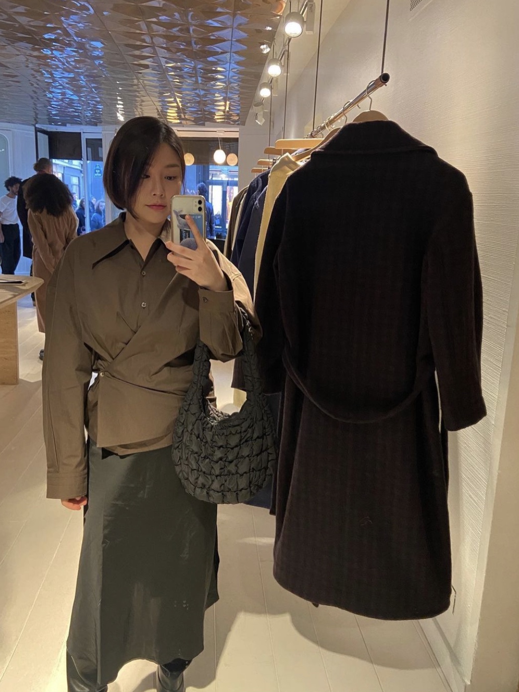 (W) Lemaire Twisted Shirt Cacao - 22FW, (W) Lemaire Twisted Shirt Custard - 21FW 착용 스타일