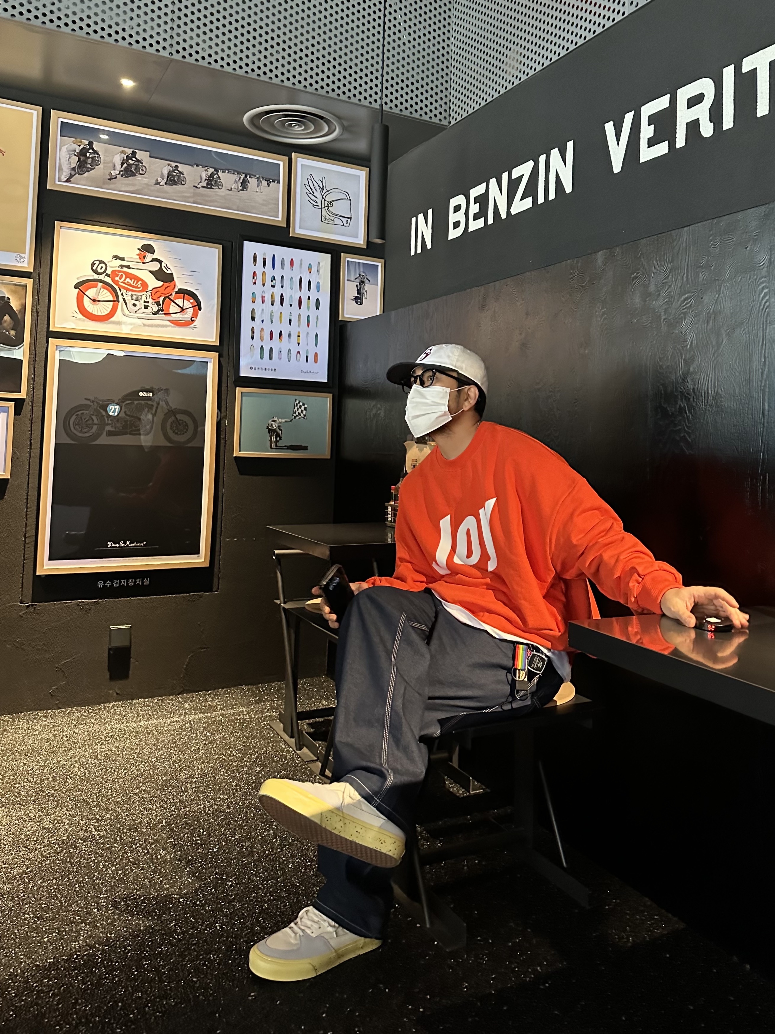 Stussy Vintage S Low Pro Cap Khaki, Human Made Heart Mini Keycharm Red 착용 스타일 - 1