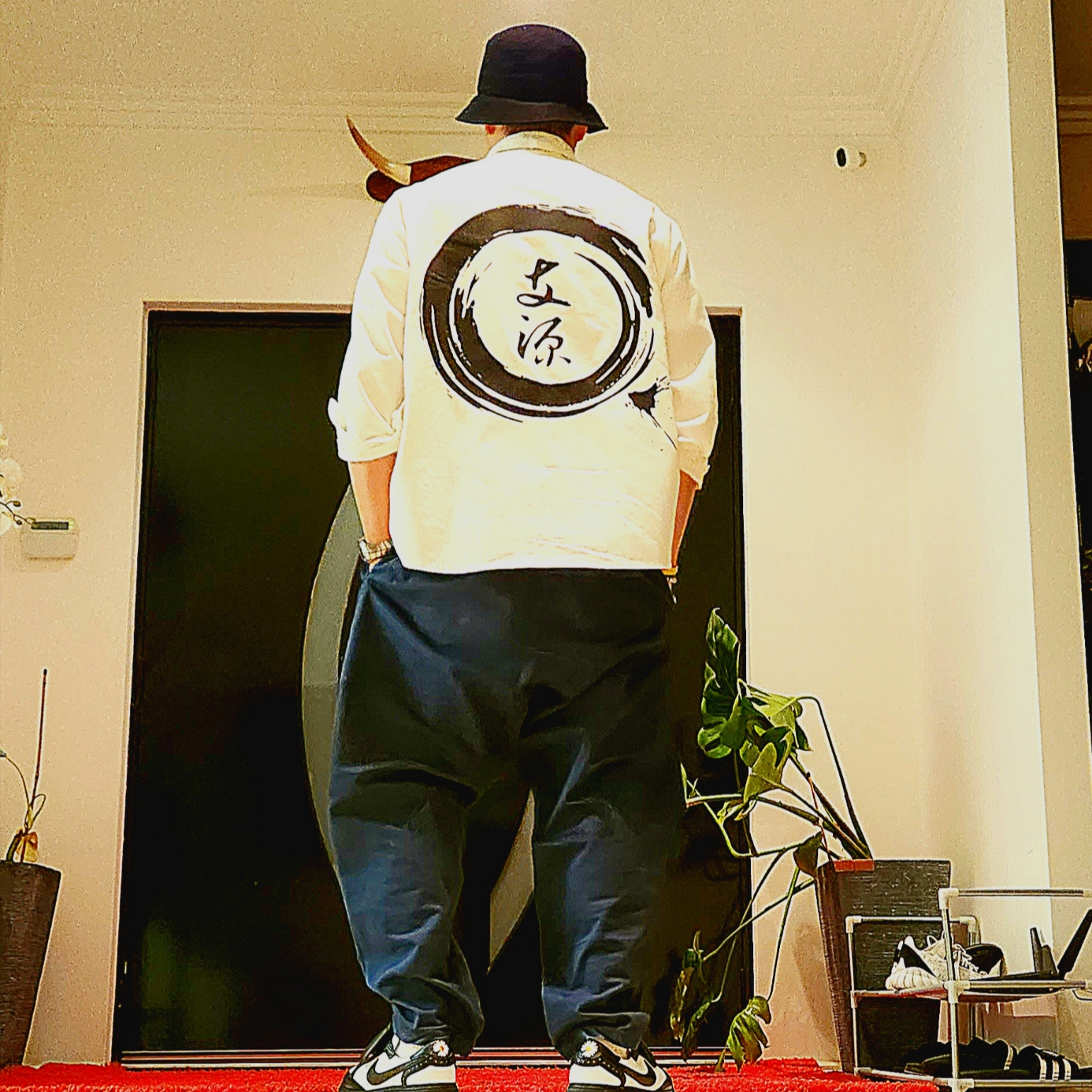 Nike x Peaceminusone Kwondo1 Black and White, Stussy SS Link Deep Bucket Hat Black 착용 스타일 - 1