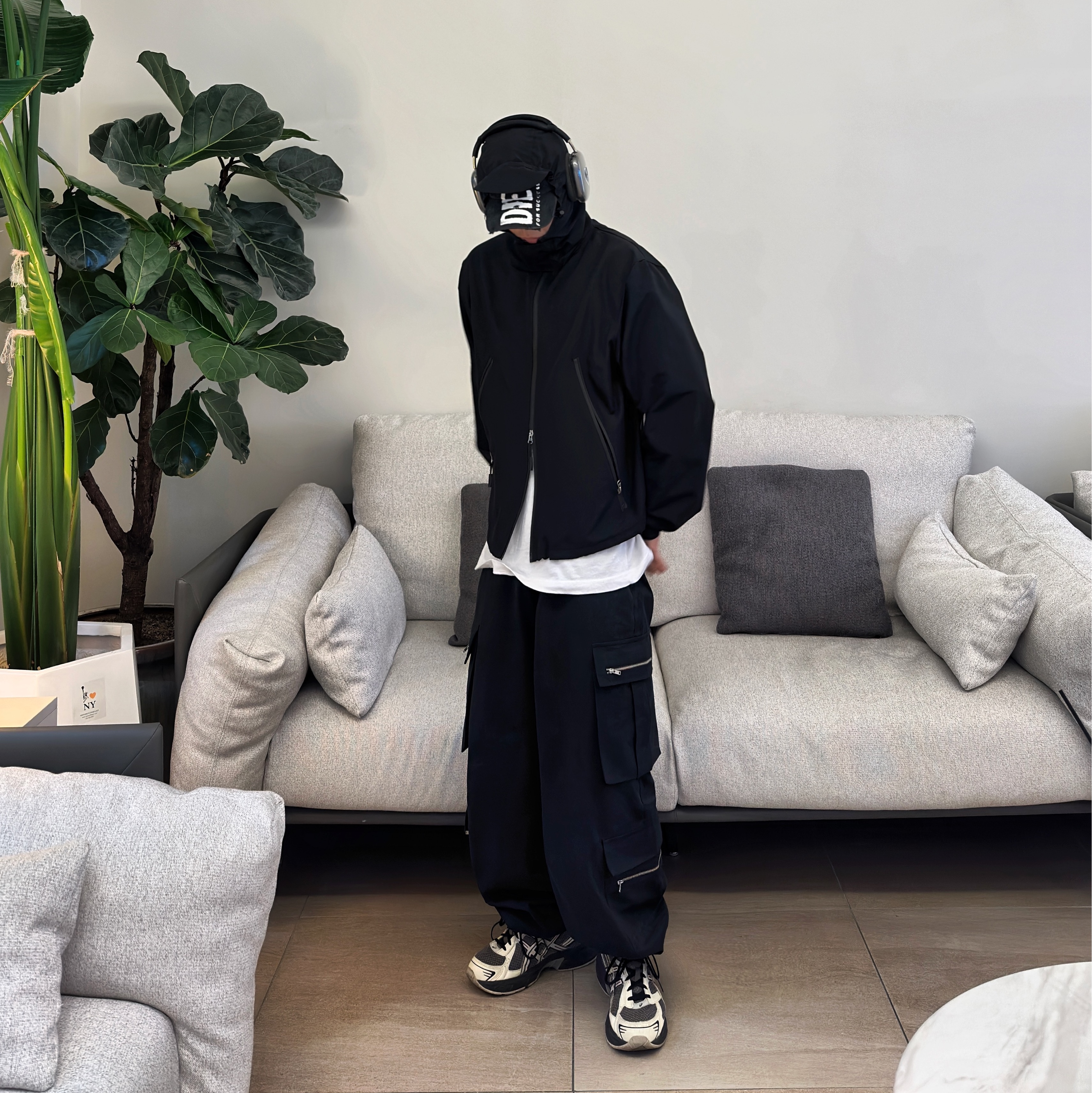 Diesel C-Ewan Baseball Cap with Diesel Lettering Black, Asics x I4P Gel-1130 Mink Glacier Grey 착용 스타일 - 1
