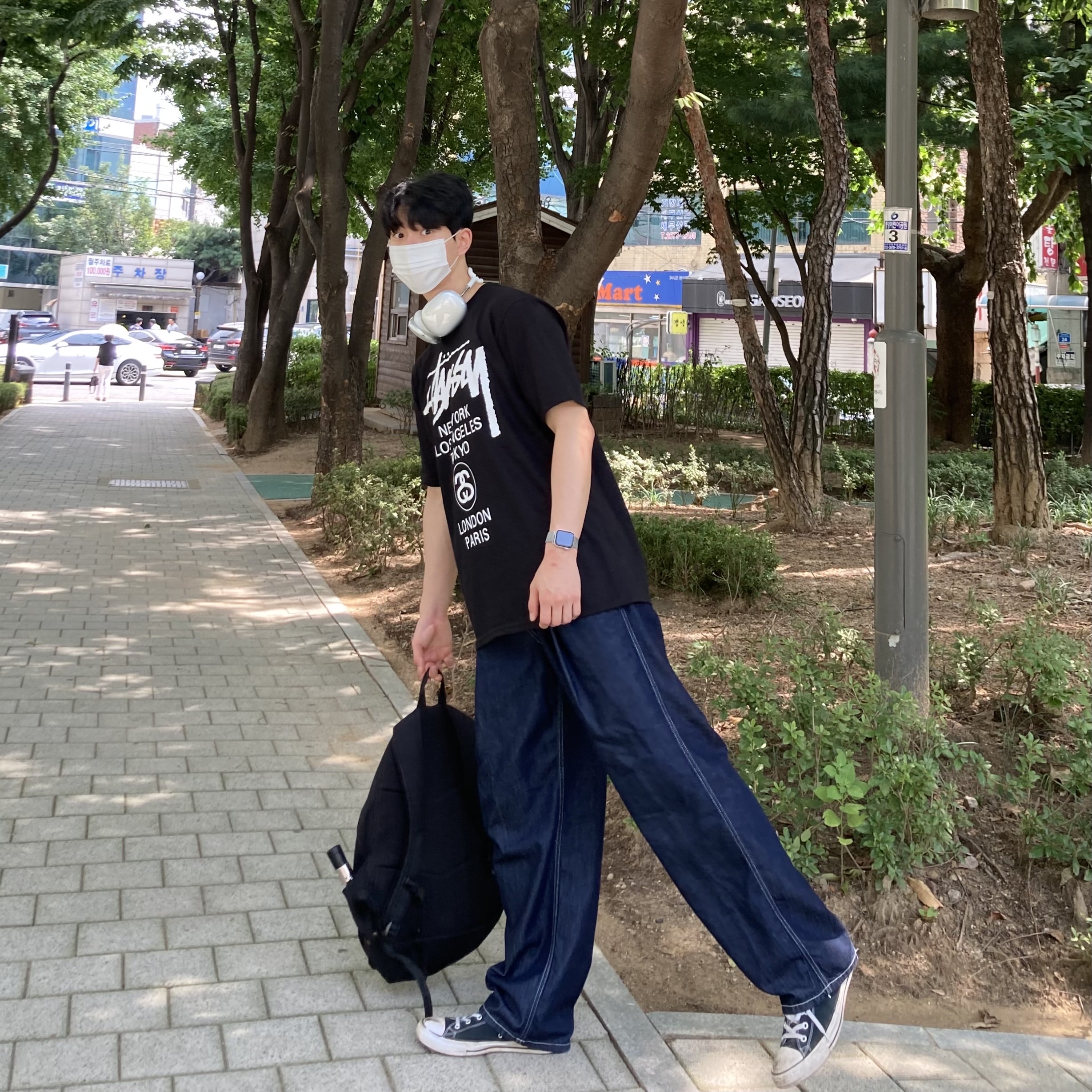 Stussy Tour T-Shirt Black 착용 스타일 - 2