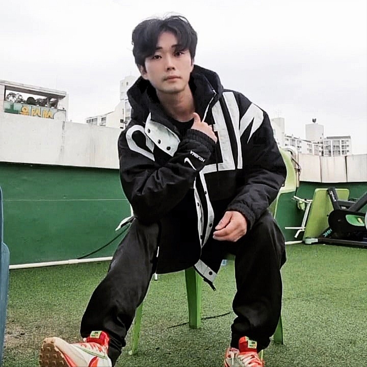 Nike x Sacai x Clot LDWaffle Orange Blaze, (W) Nike x Ambush NBA Collection Nets Jacket - US/EU 착용 스타일