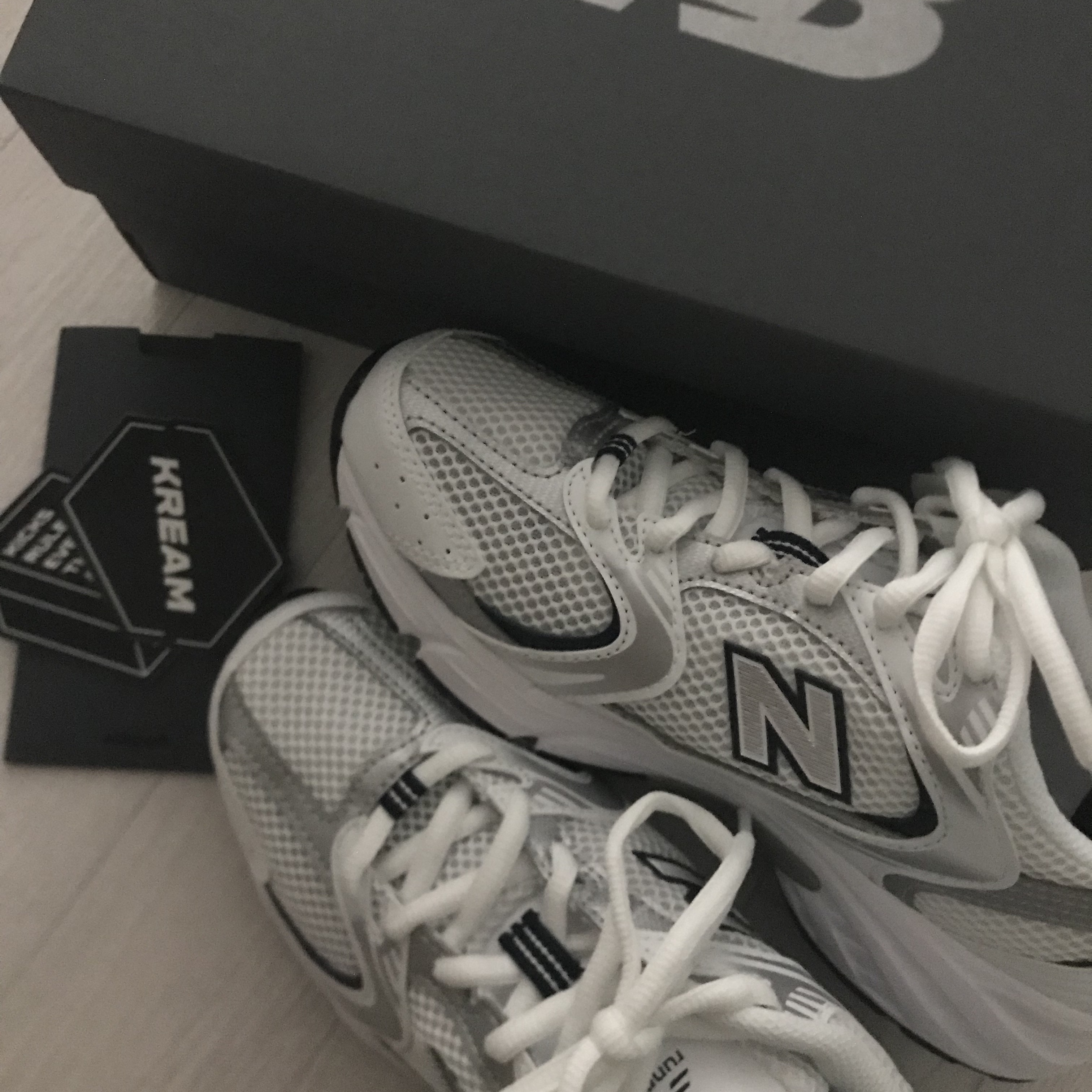 New Balance 530 White 착용 스타일