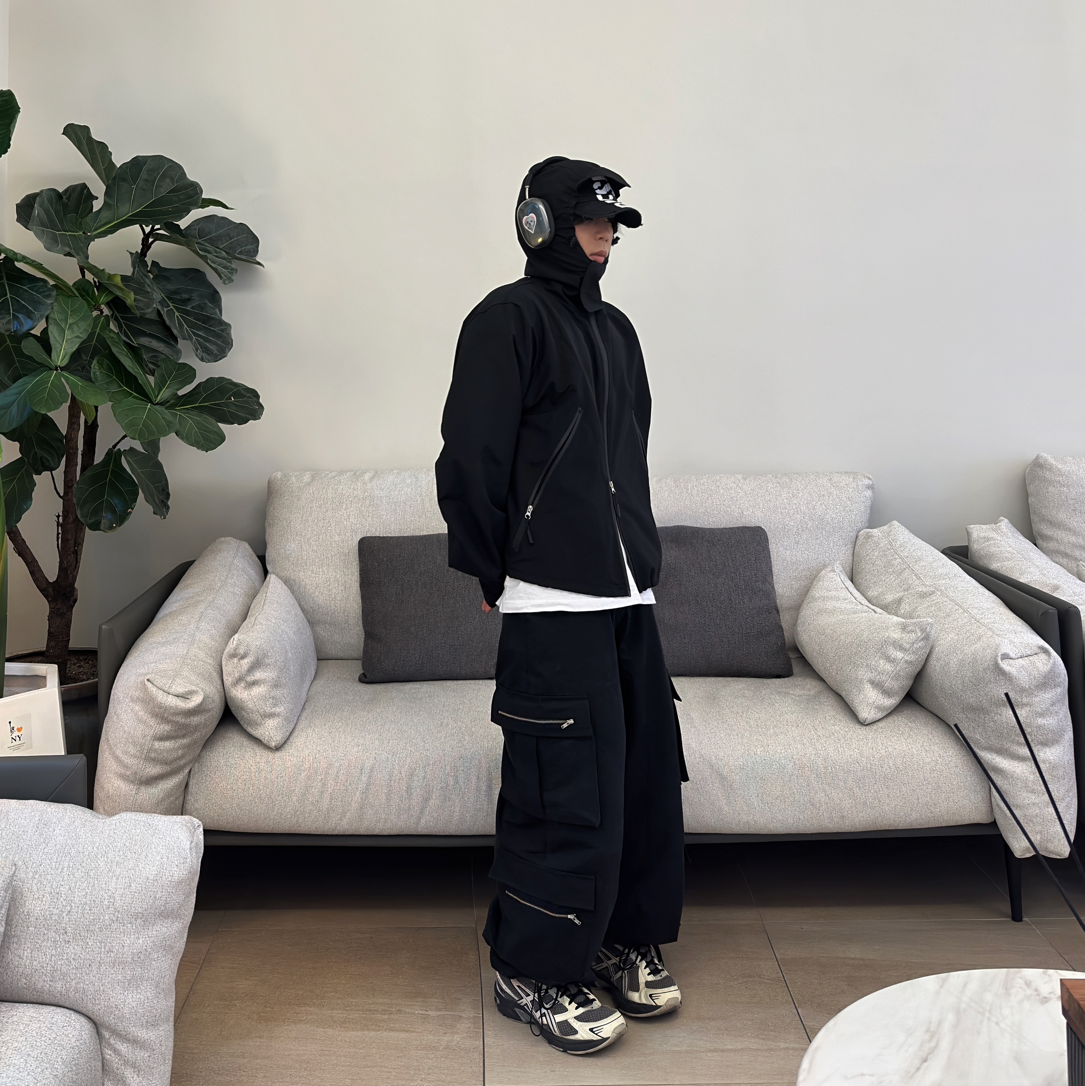 Diesel C-Ewan Baseball Cap with Diesel Lettering Black, Asics x I4P Gel-1130 Mink Glacier Grey 착용 스타일 - 5
