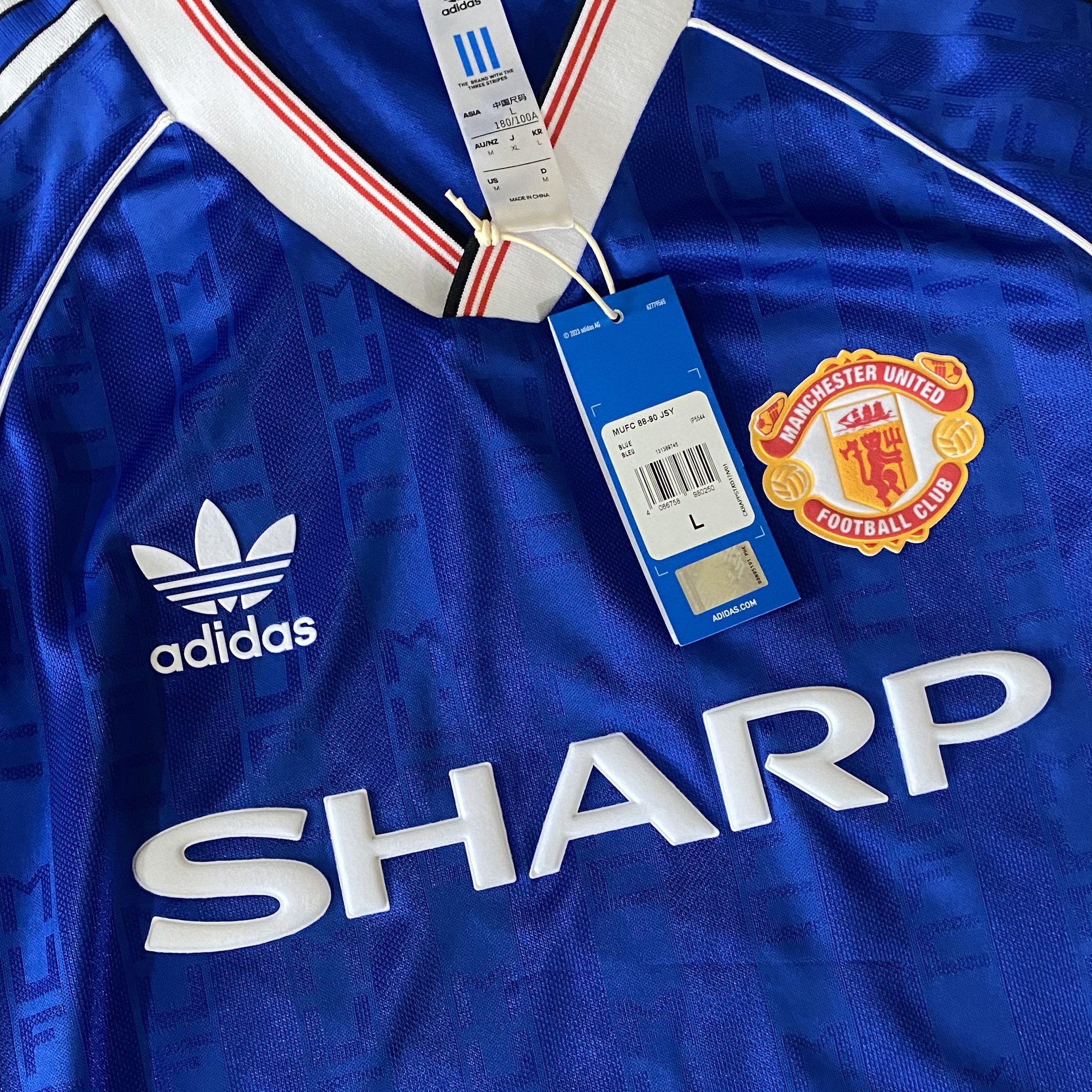 Adidas Manchester United 1988/90 Jersey Collegiate Royal - KR Sizing, Adidas Manchester United 1988/90 Jersey Collegiate Royal - US Sizing 착용 스타일
