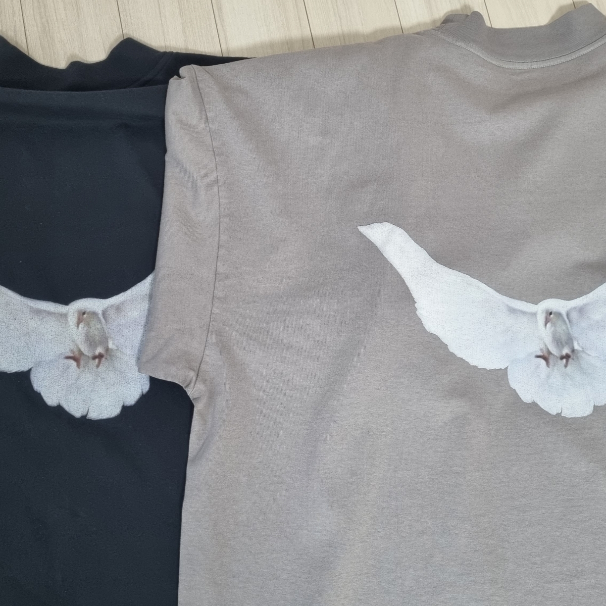 Yeezy Gap Engineered By Balenciaga Dove 3/4 Sleeve T-Shirt Grey, Yeezy Gap Engineered By Balenciaga Dove 3/4 Sleeve T-Shirt Black 착용 스타일 - 2