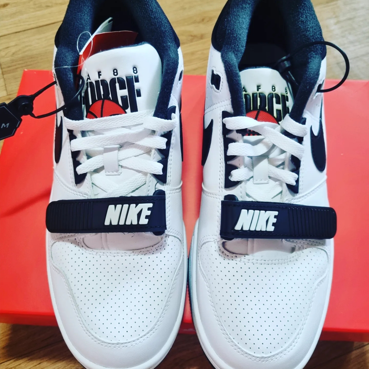 Nike x Billie Eilish Air Alpha Force 88 Black and White 착용 스타일 - 3