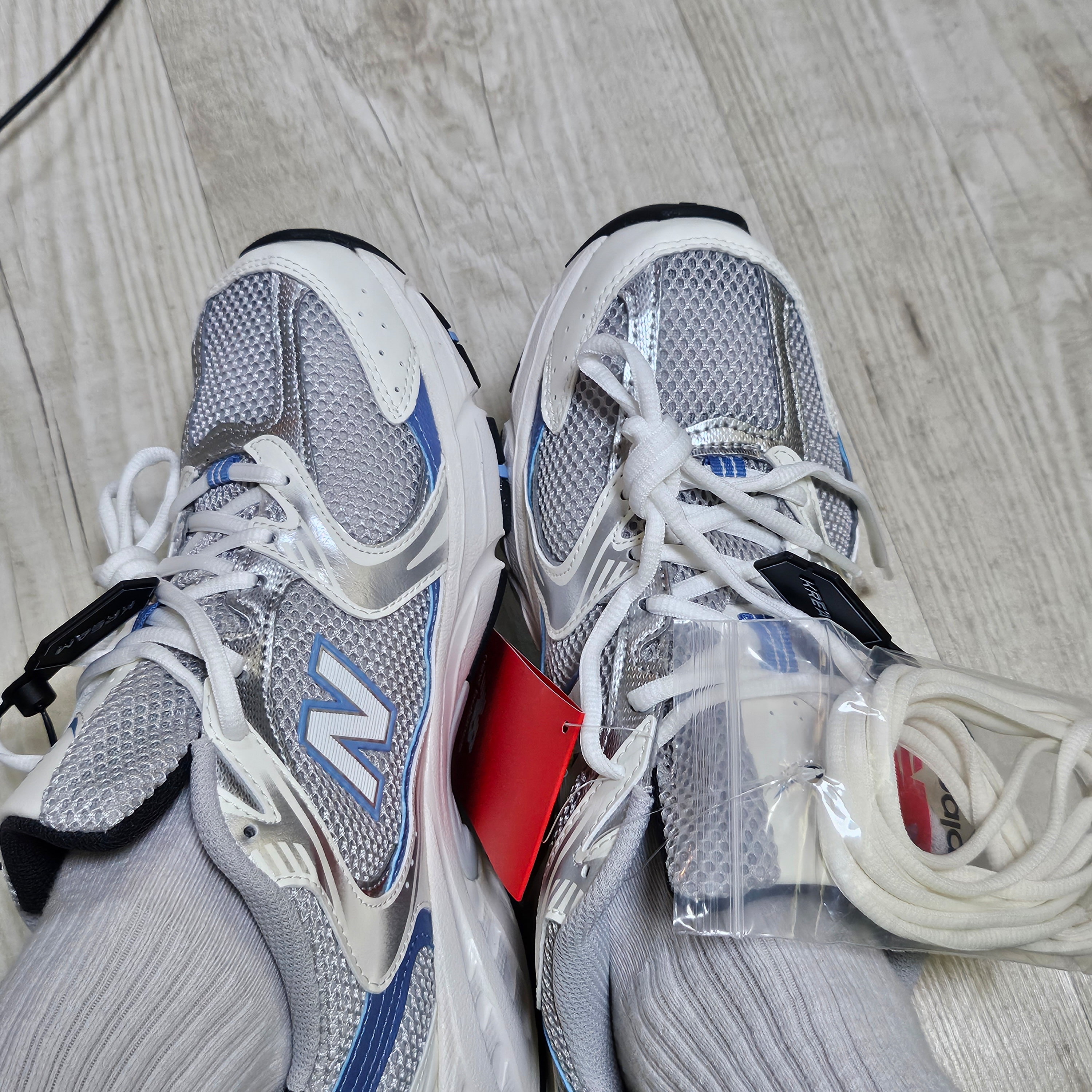 New Balance 530 Steel Blue 착용 스타일