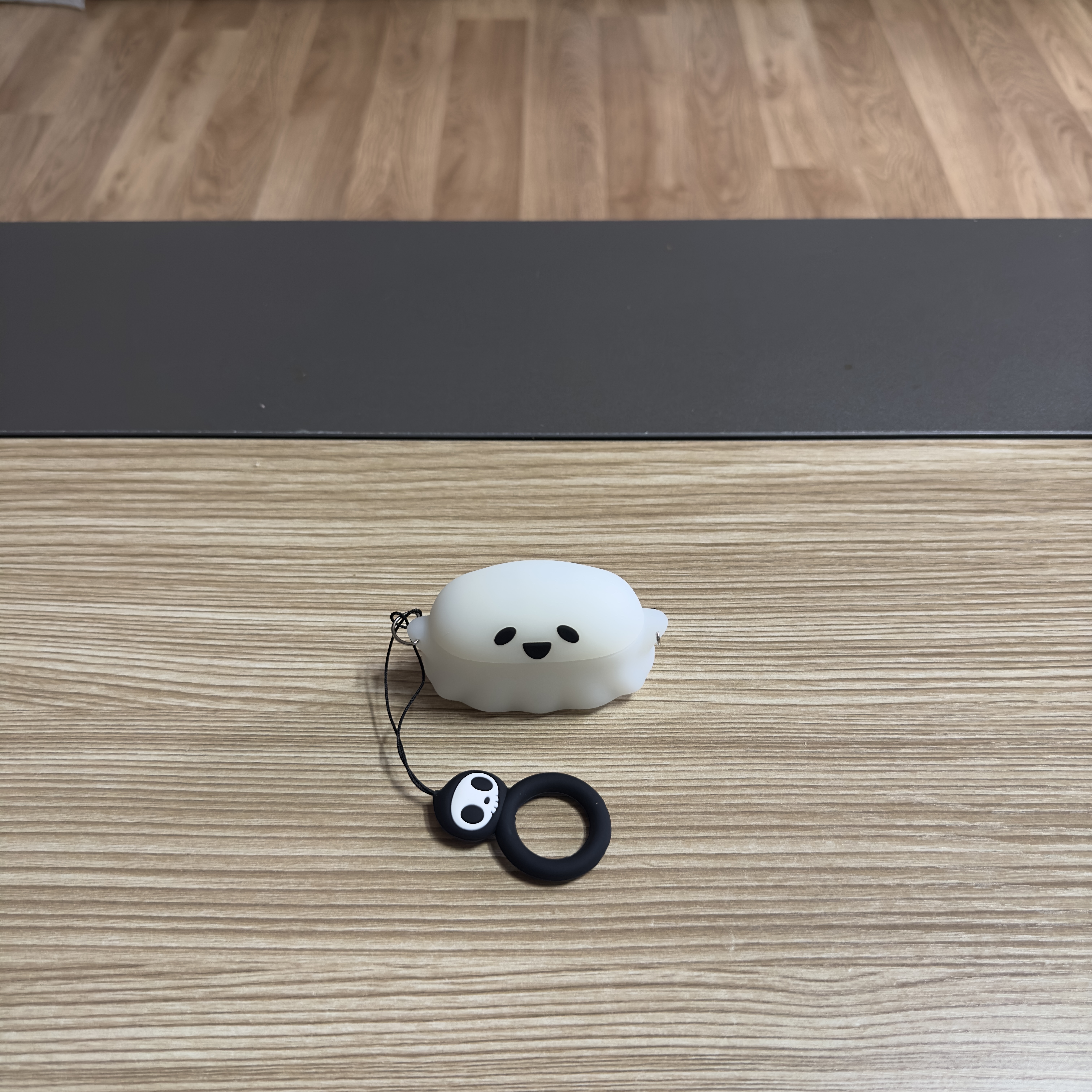Apple AirPods Pro 2nd Gen (Korean Ver.) 착용 스타일 - 2
