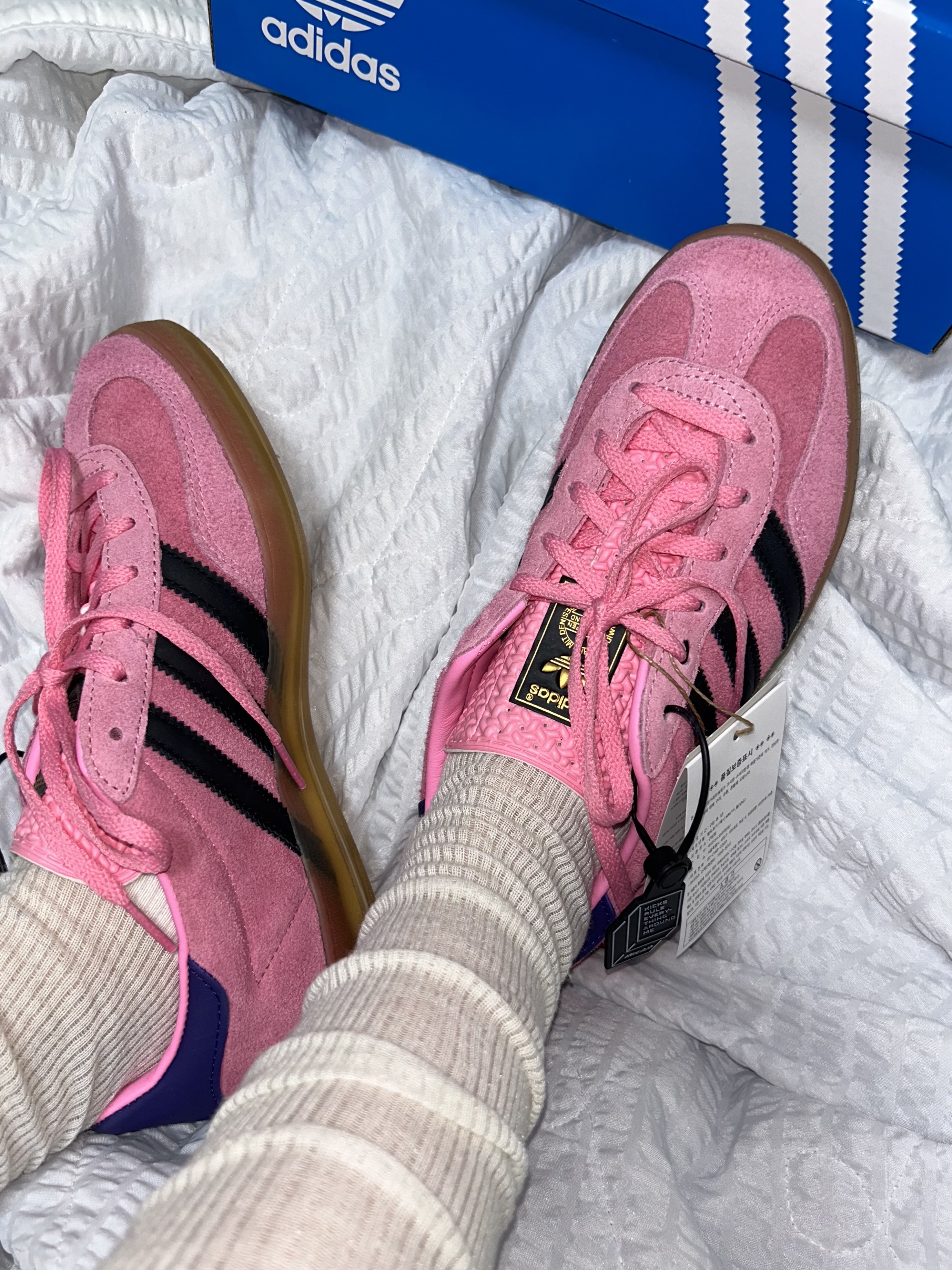 (W) Adidas Gazelle Indoor Bliss Pink 착용 스타일
