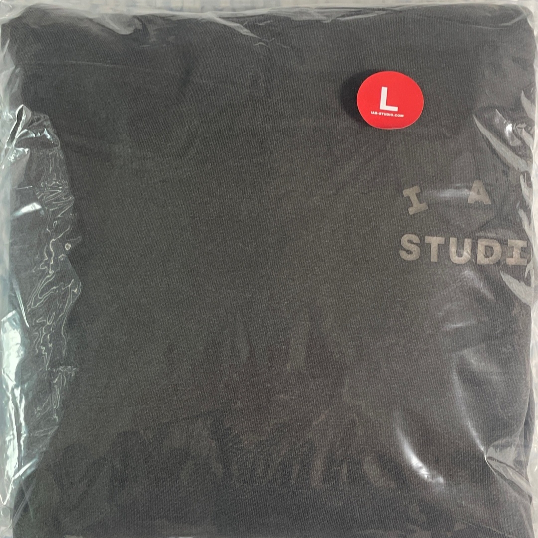 IAB Studio Pigment Hoodie Black 착용 스타일
