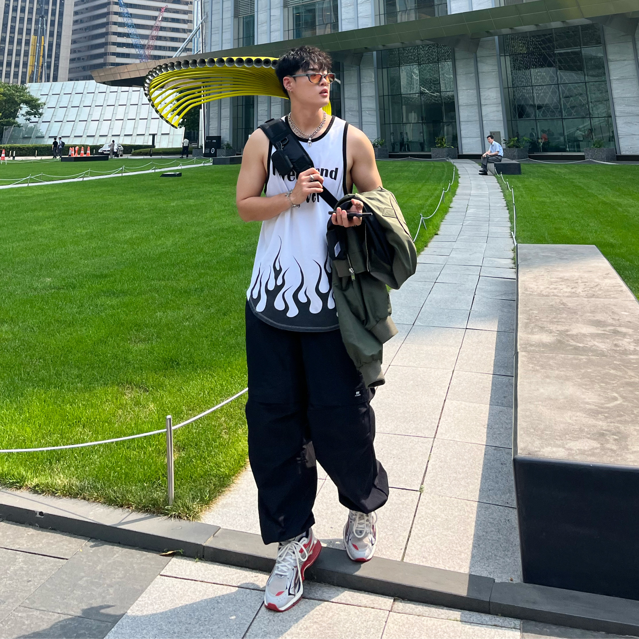 Balenciaga X-Pander Sneakers Red Silver 착용 스타일
