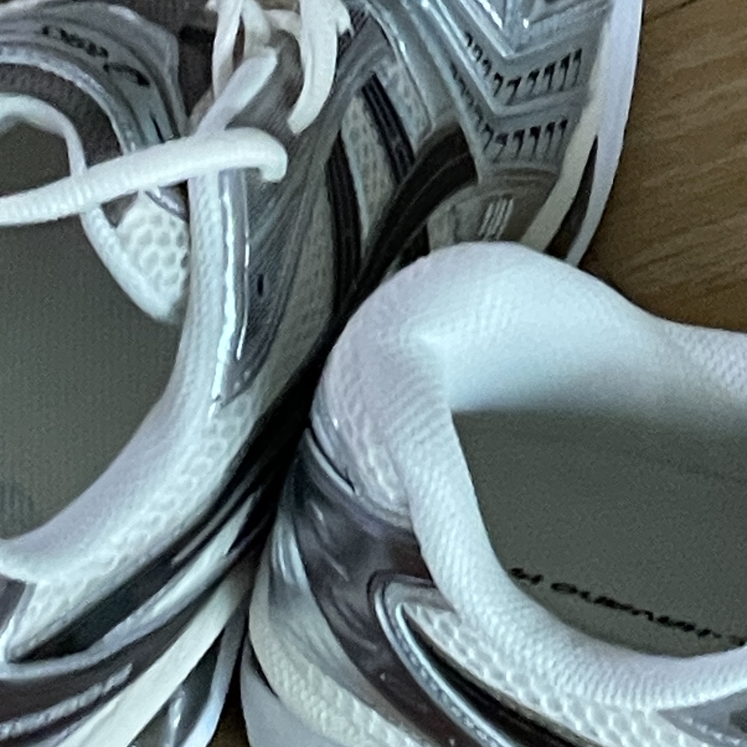 Asics Gel-Kayano 14 Cream Black 착용 스타일