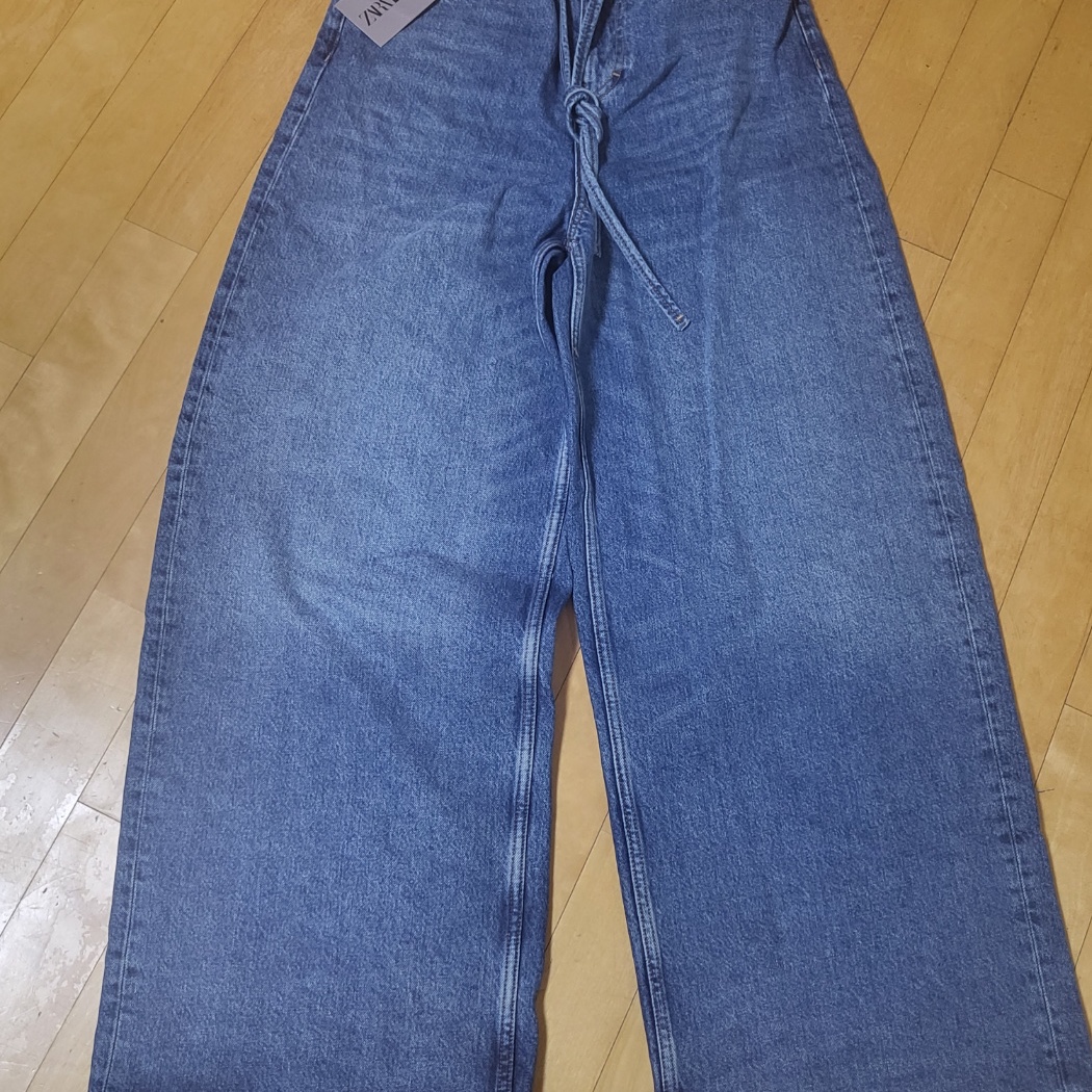 Zara x Rhuigi Baggy Jeans Medium Blue 착용 스타일 - 2