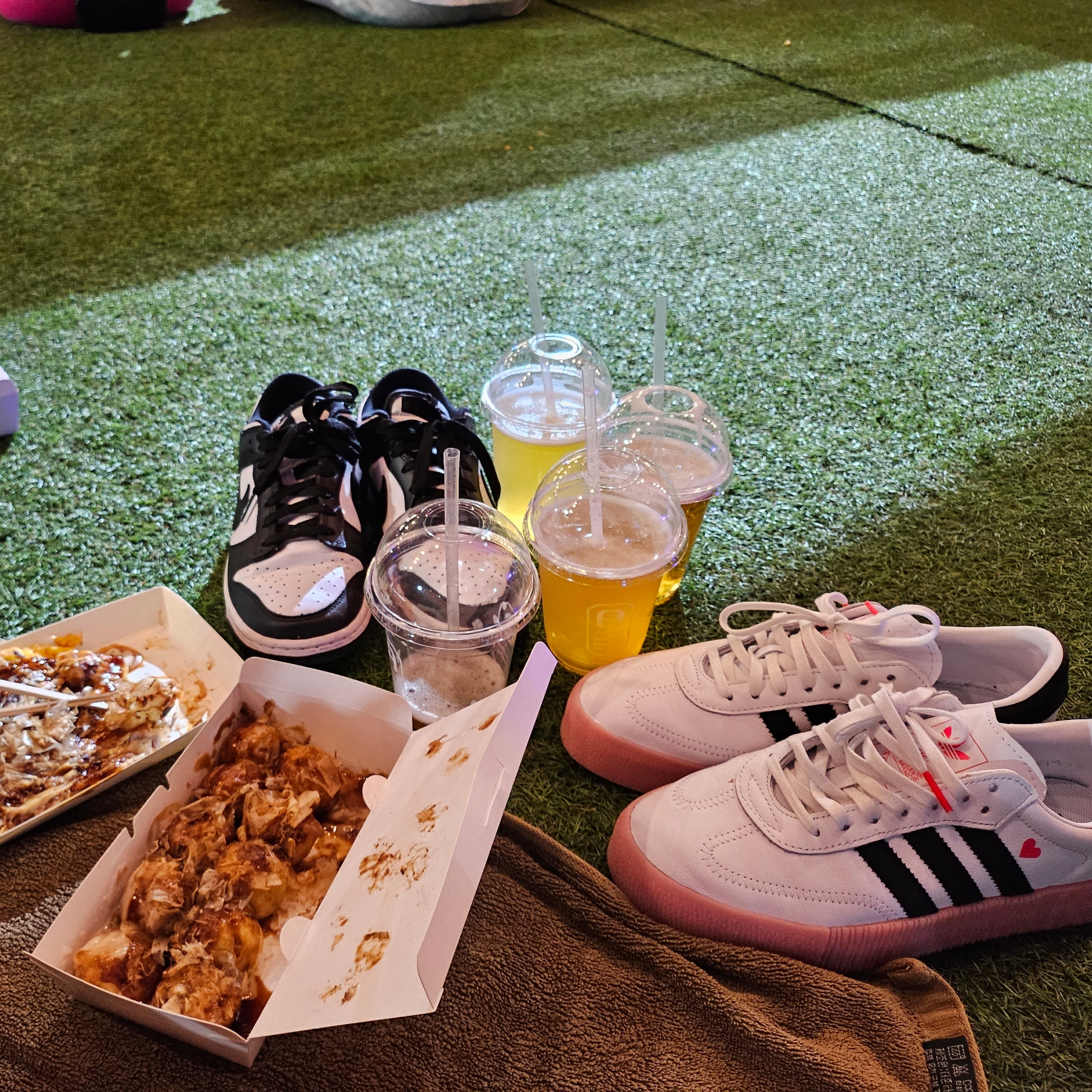 (W) Adidas Sambarose White Pink 착용 스타일