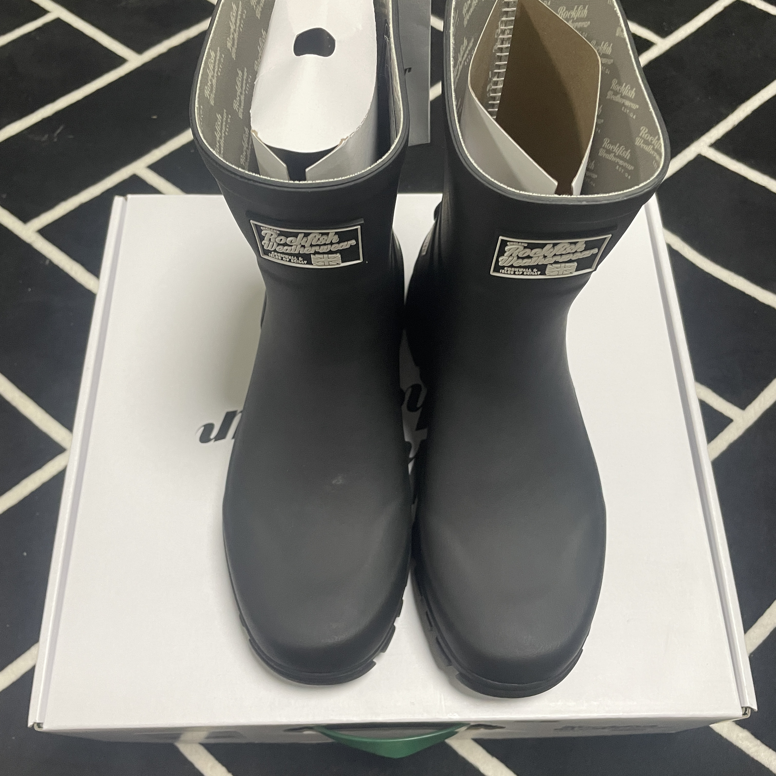 (W) Rockfishweatherwear Flatform Middle Rain Boots Black 착용 스타일 - 1