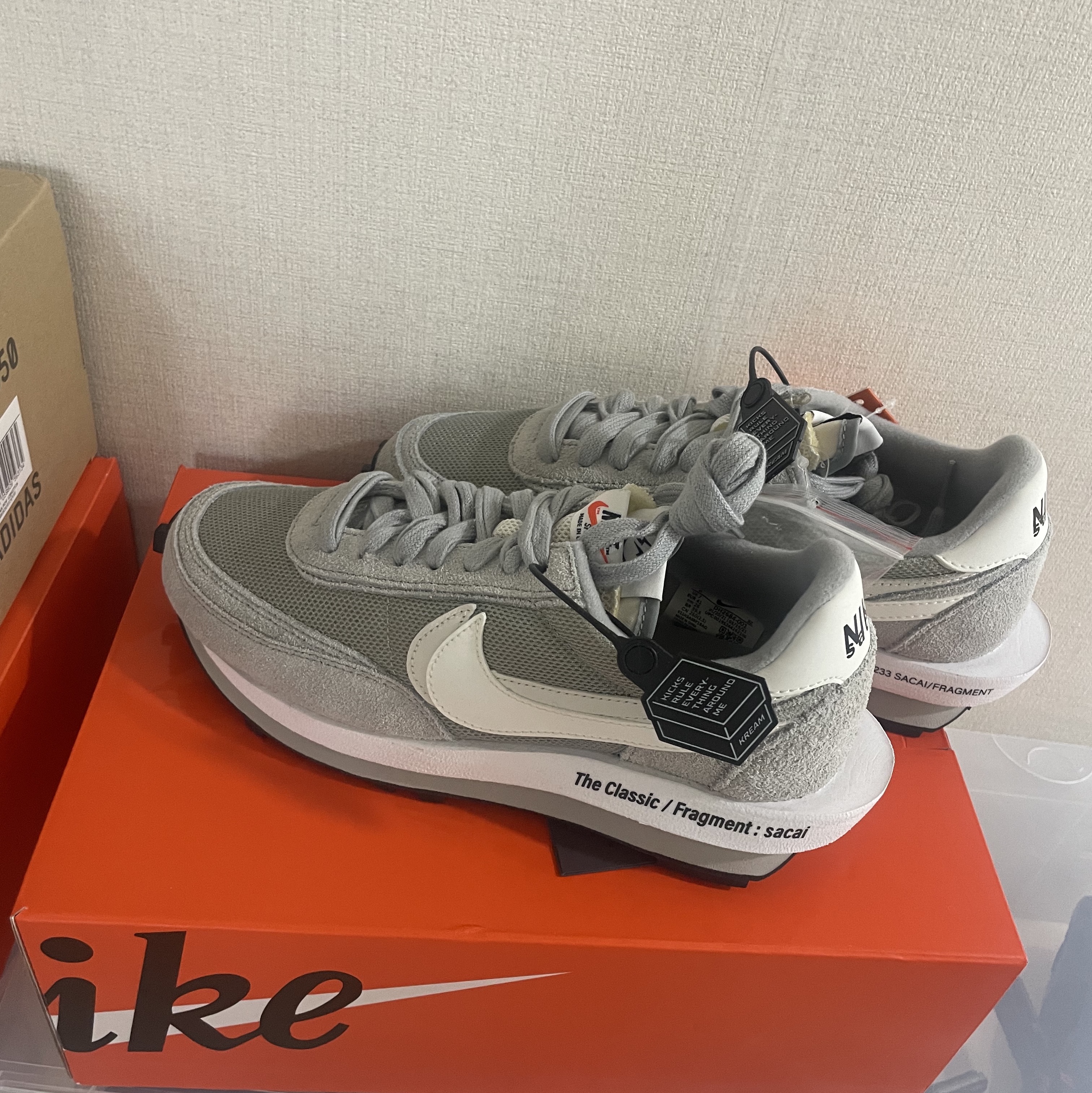 Nike x Sacai x Fragment LDWaffle Light Smoke Grey 착용 스타일 - 1