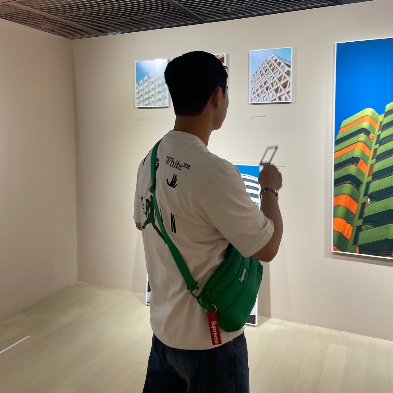 Jordan x Off-White S/S T-Shirt Phantom - Asia, Supreme Puffer Side Bag Green - 22FW 착용 스타일