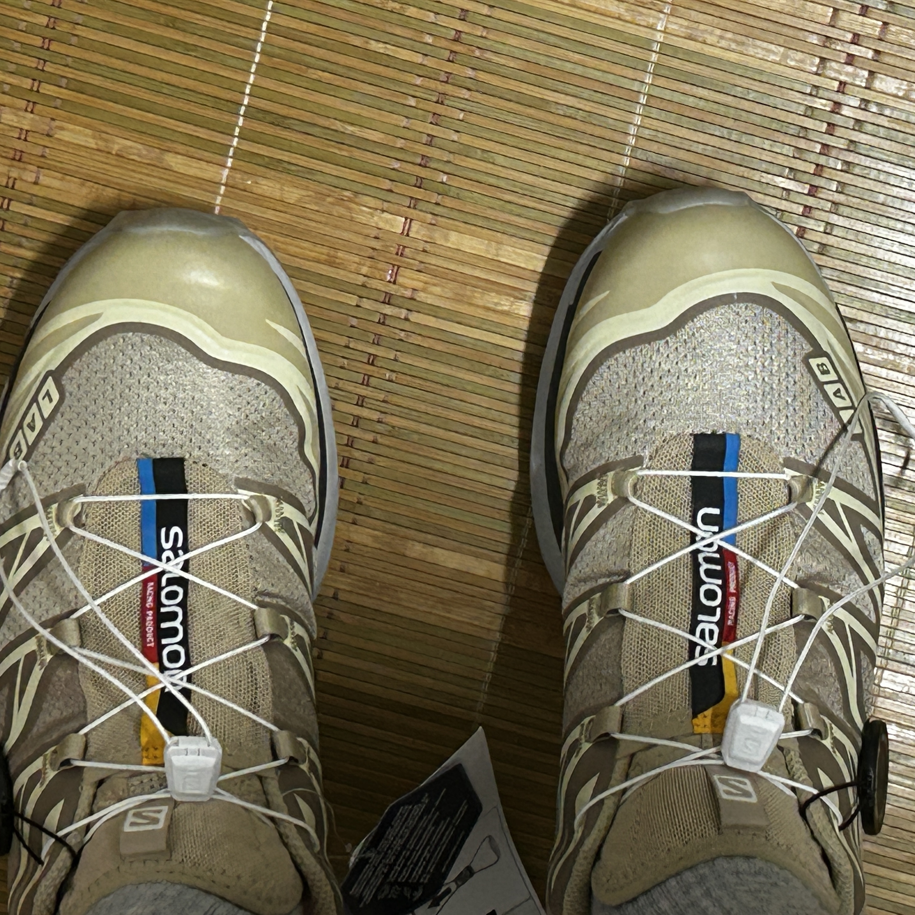 Salomon XT-6 Clear Safari Vanila Ice 착용 스타일 - 3