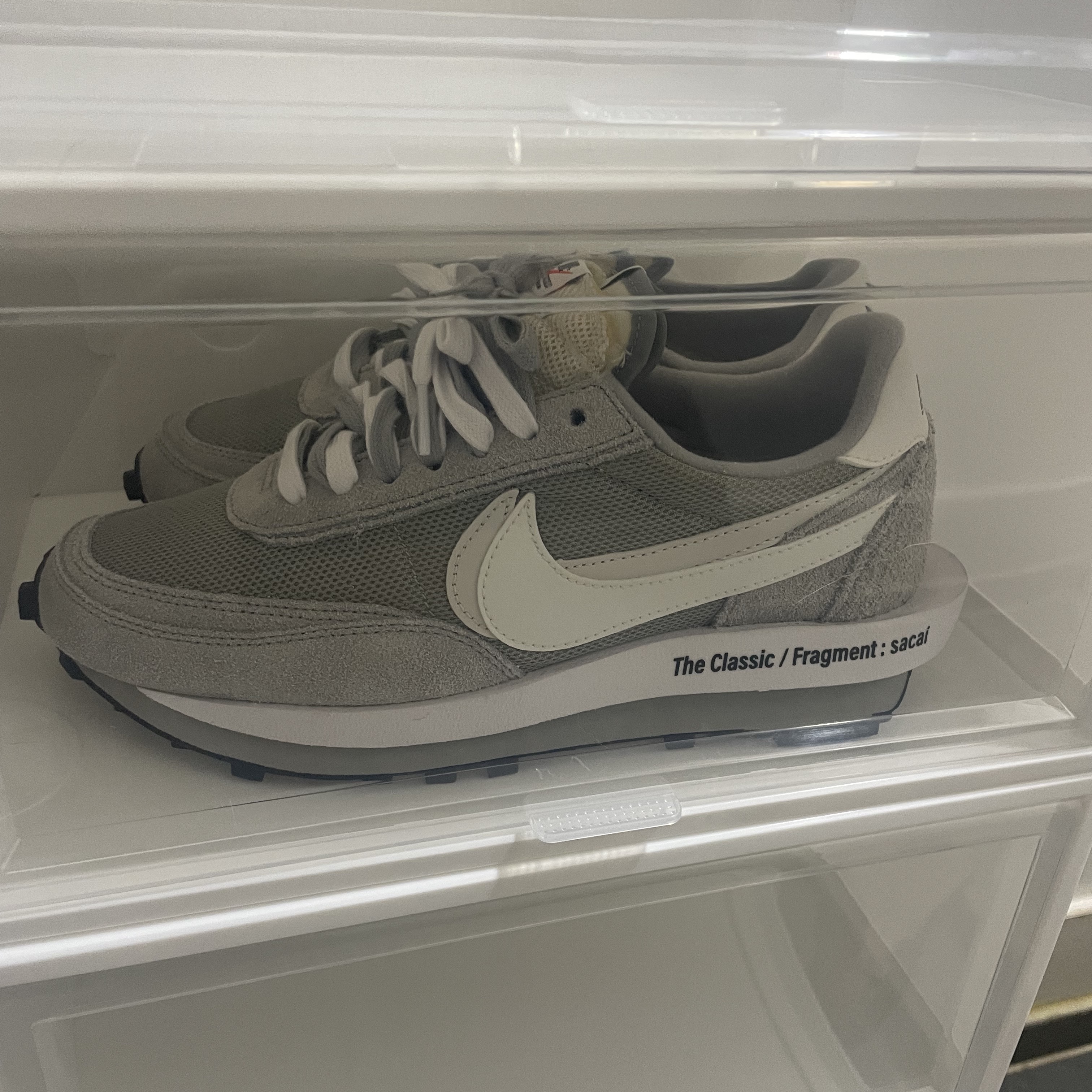 Nike x Sacai x Fragment LDWaffle Light Smoke Grey 착용 스타일 - 2