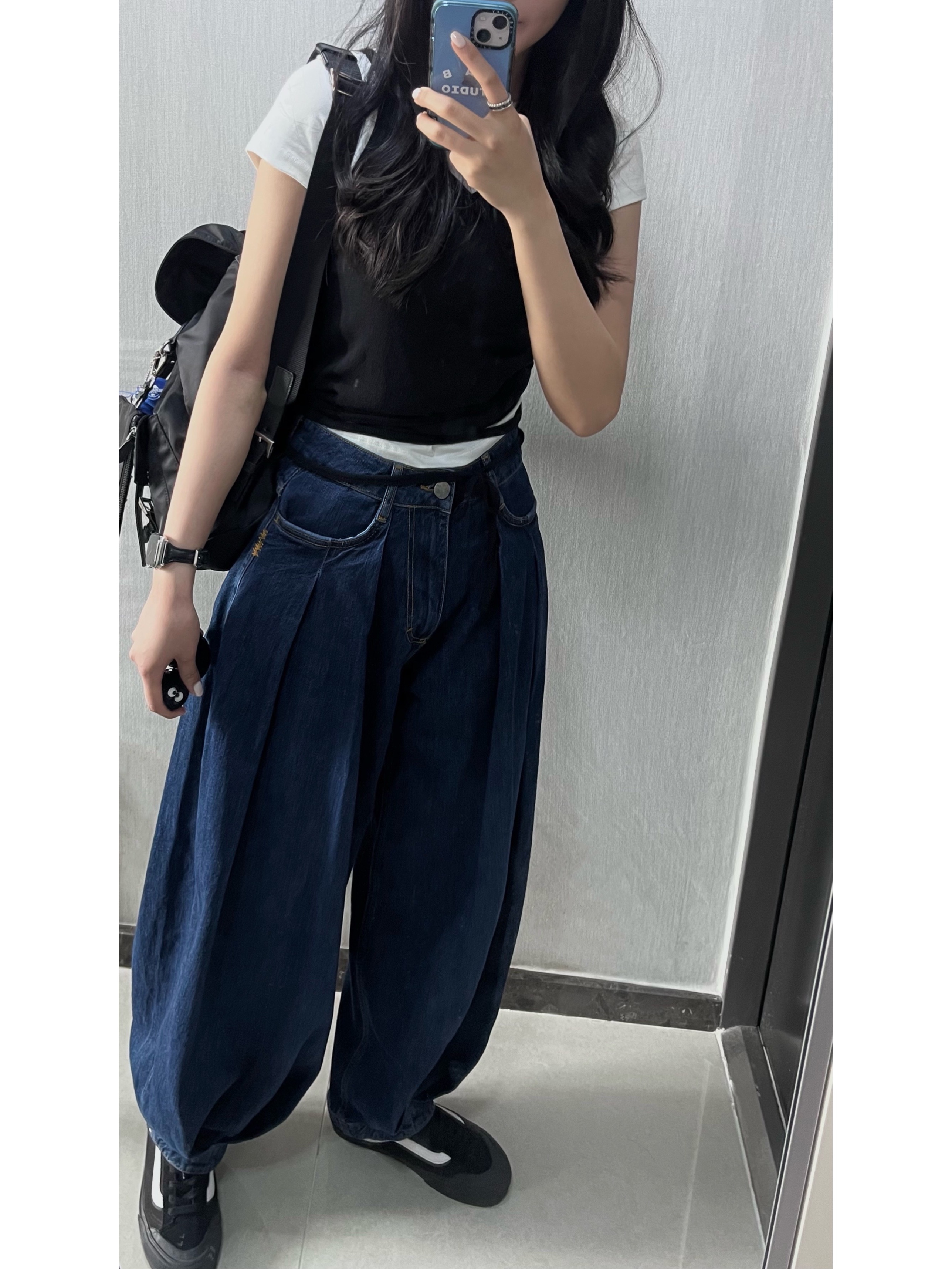 Zara x Ader Error Wide Leg Jeans Blue, Prada Re-Nylon Medium Backpack Black 착용 스타일
