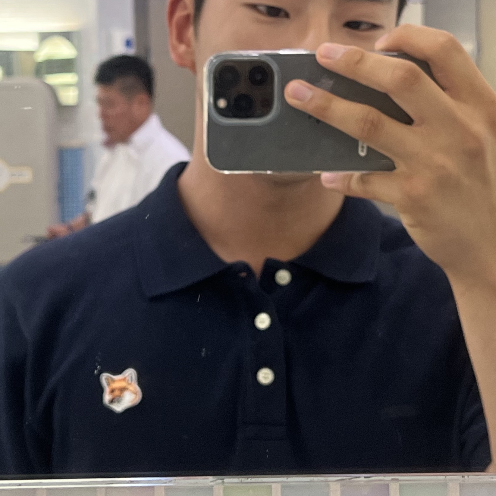 Maison Kitsune Fox Head Patch Classic Polo Navy 착용 스타일
