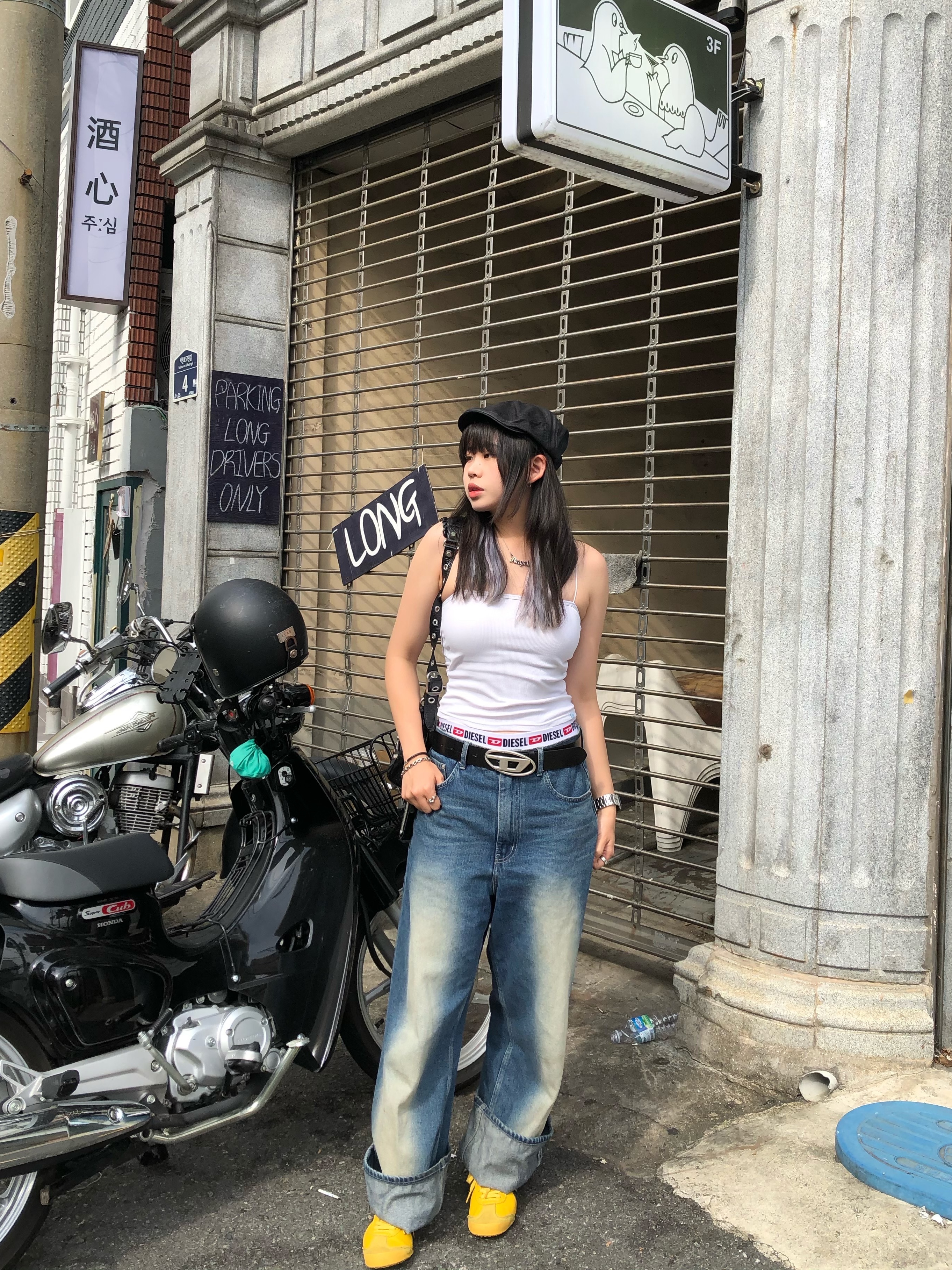 Onitsuka Tiger Mexico 66 Yellow Black, Diesel B-1DR Leather Belt with D Buckle Black 착용 스타일 - 2